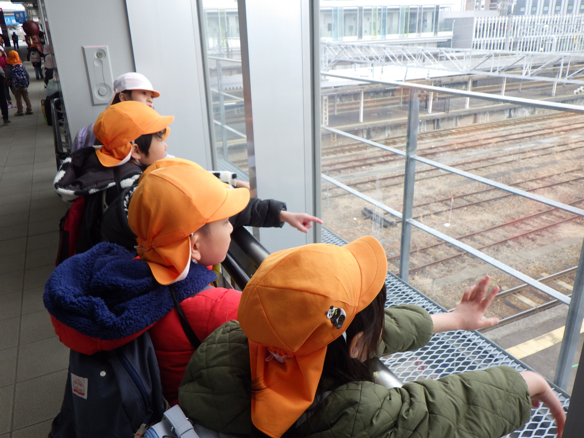 高岡駅到着！電車がいっぱ～い！