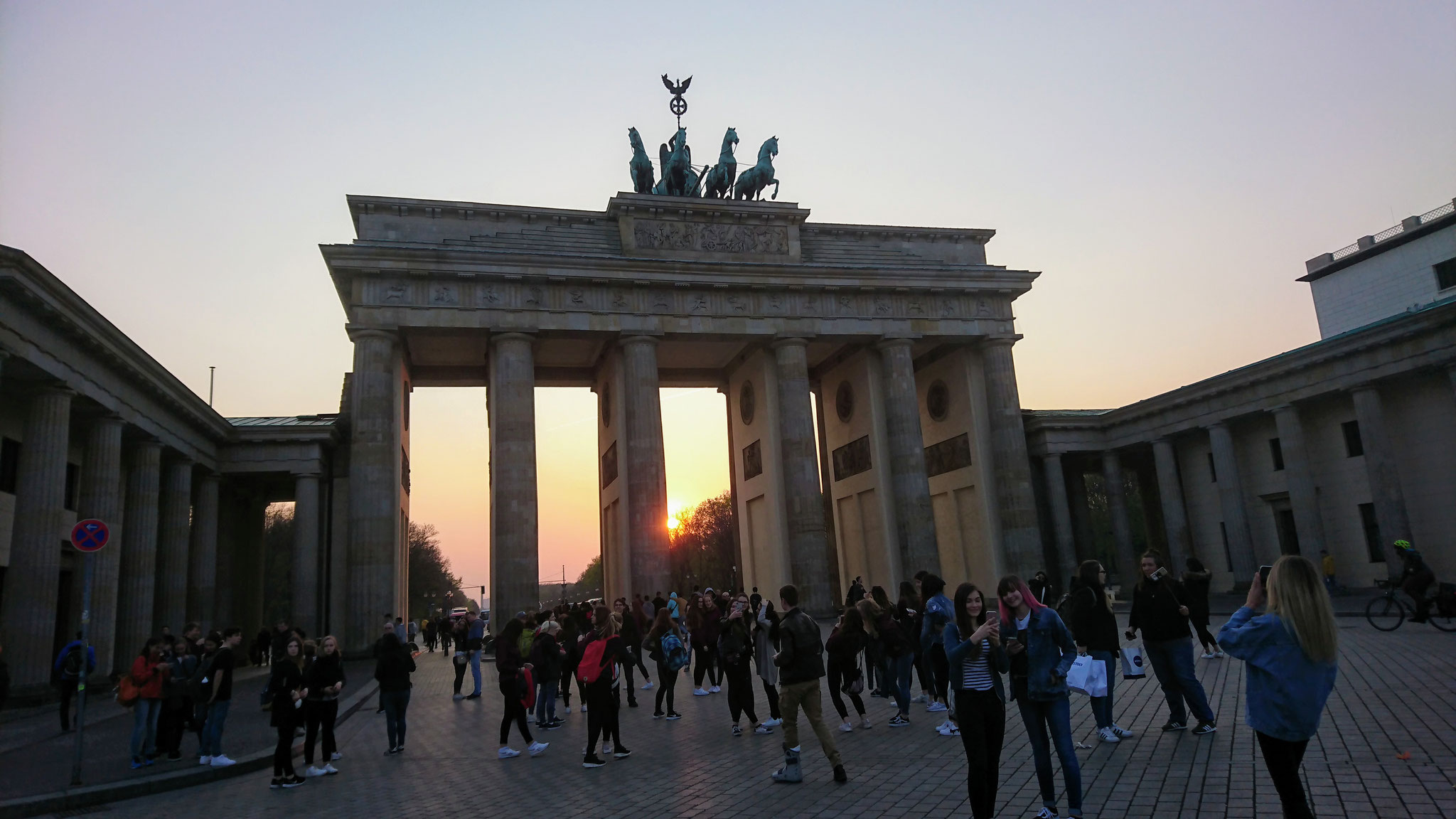 Das Brandenburger Tor bei Sonnenuntergang