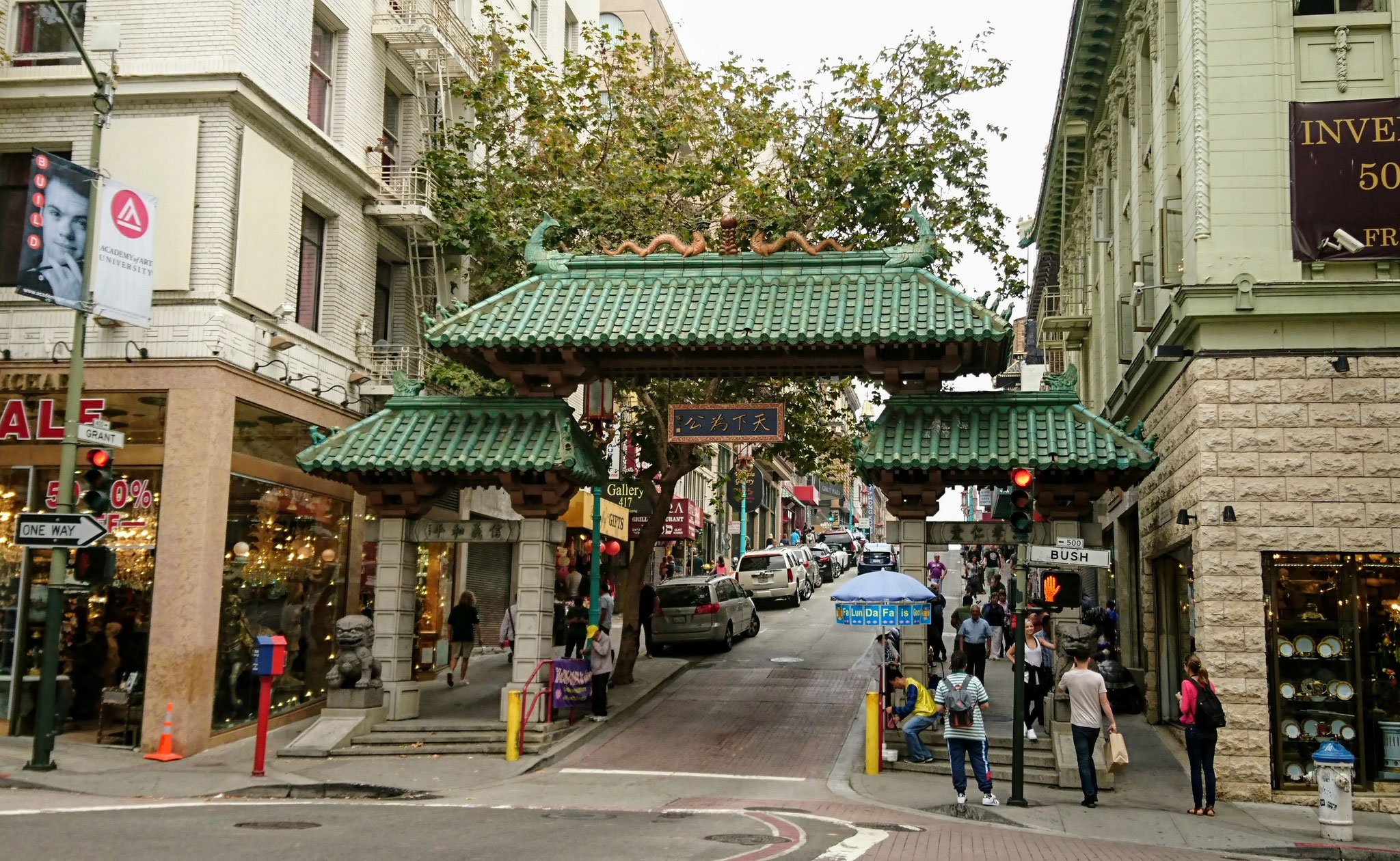 The entrance to China Town 