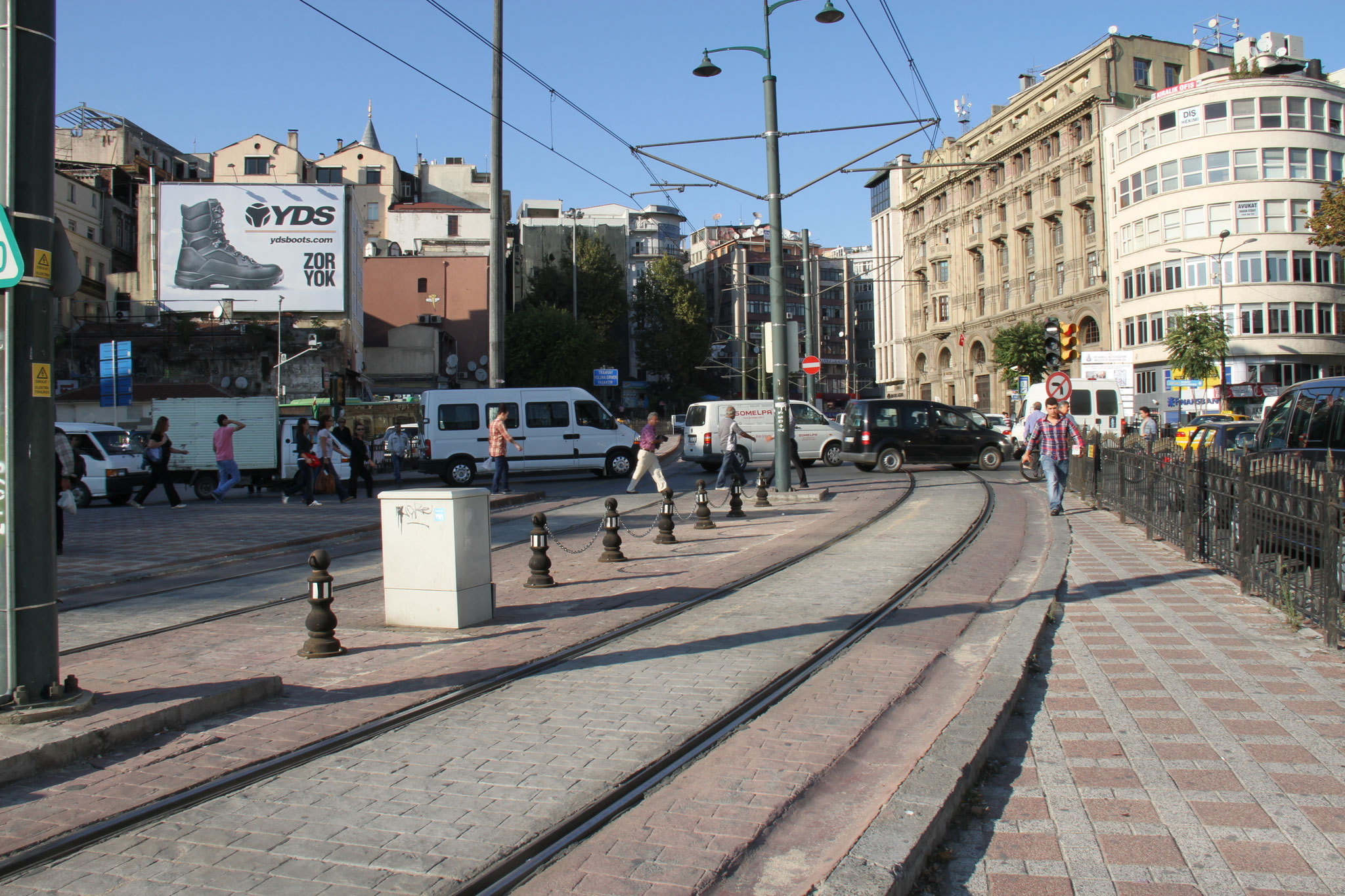 トルコ イスタンブールの街並み １ グリーアカデミー出版 ページ 翻訳 通訳サービス 日英 英日 教育出版サービス ホームページ企画 製作 管理サービス 世界の風景写真集 壁紙プレゼント カレンダープレゼント