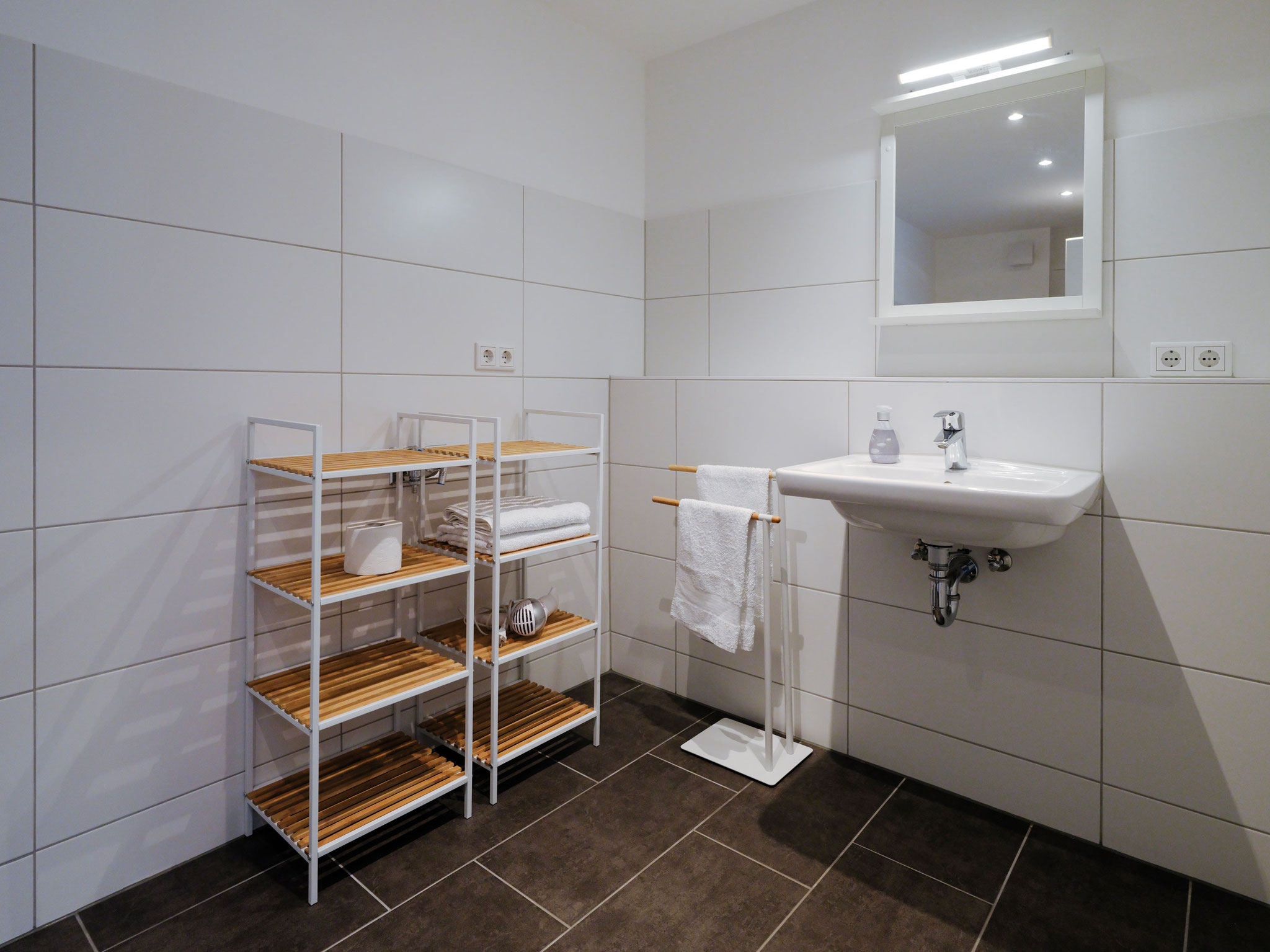 Bad Apartment 1 (EG)