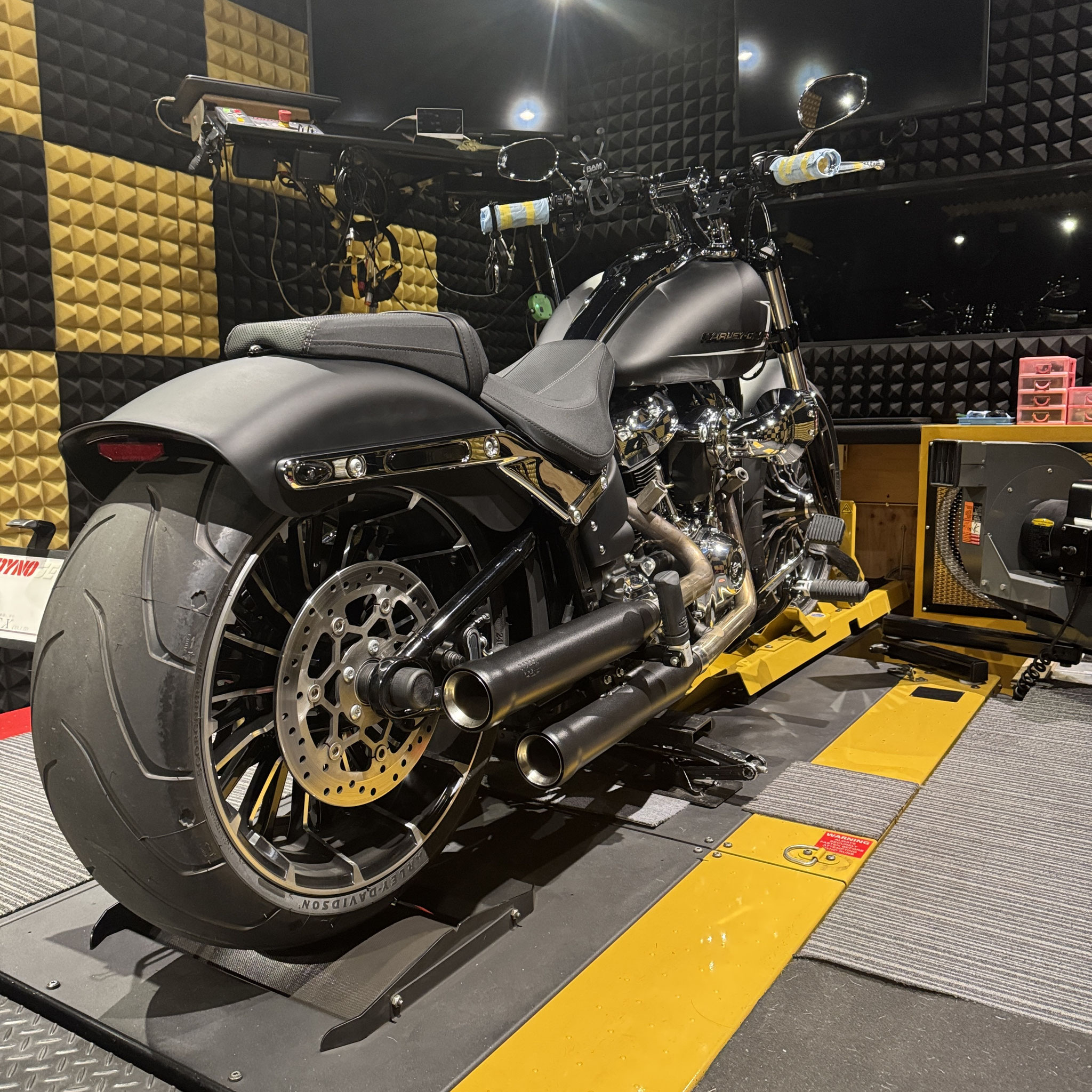 2024. FXBRS Breakout 117ci