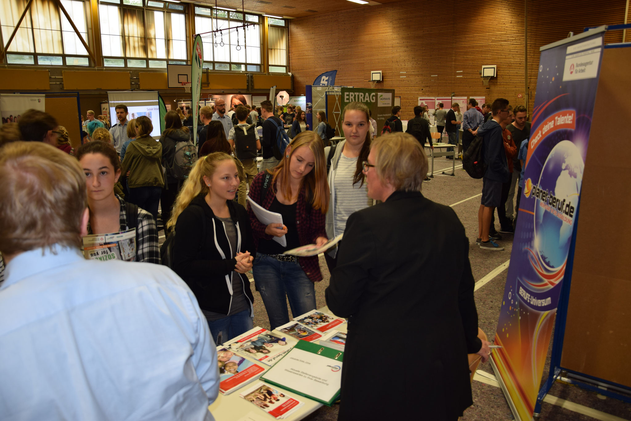 Infostand Jobcenter Kreis Unna und Agentur für Arbeit Hamm