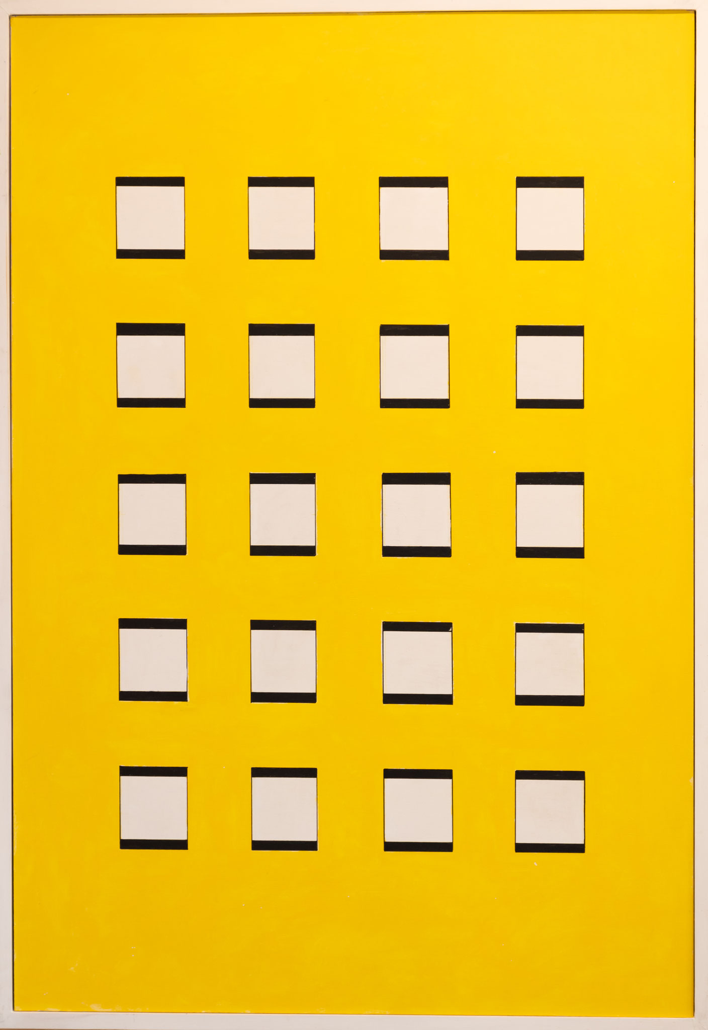 84x122cm.