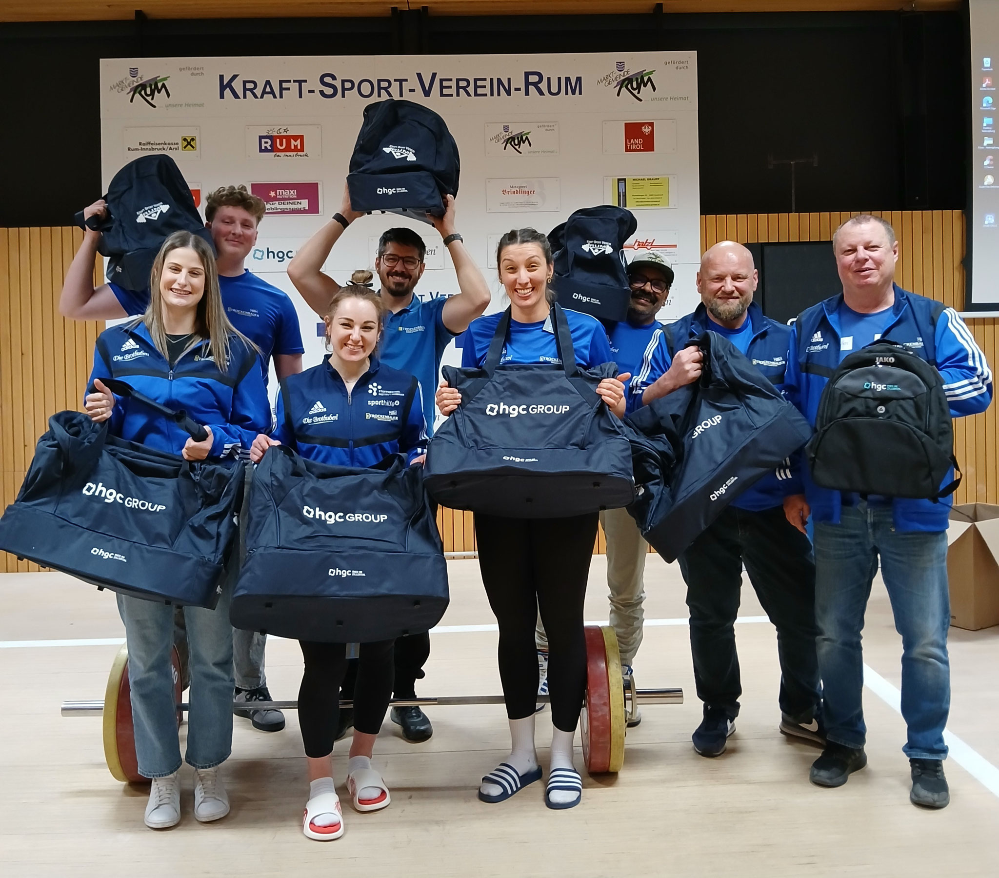 15.03.2025 - Taschenübergabe - Sponsor Nik Slatar