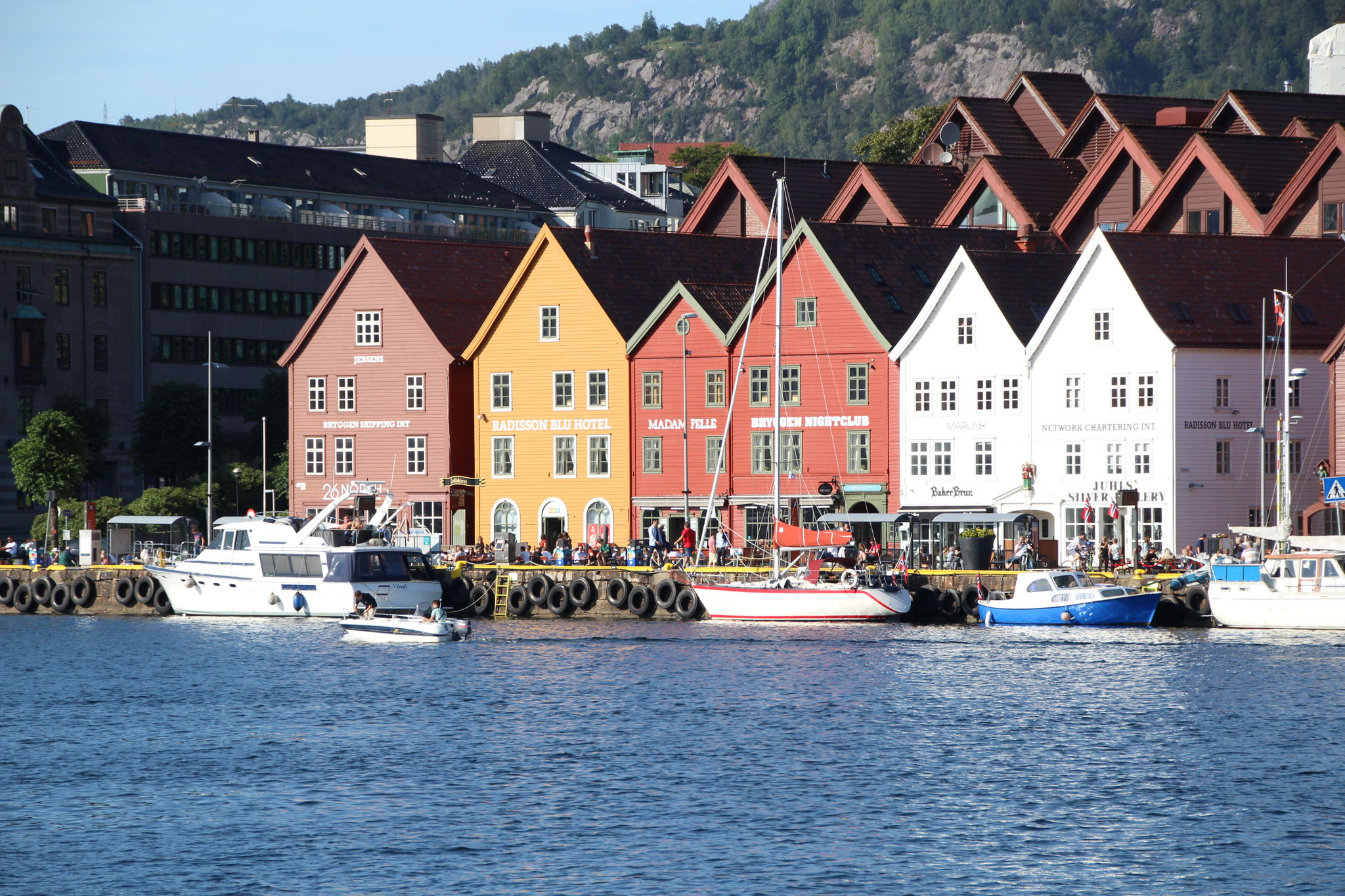 Wahrzeichen von Bergen: alten Lagerhäuser in Bryggen ( Foto: Jonas Selter)