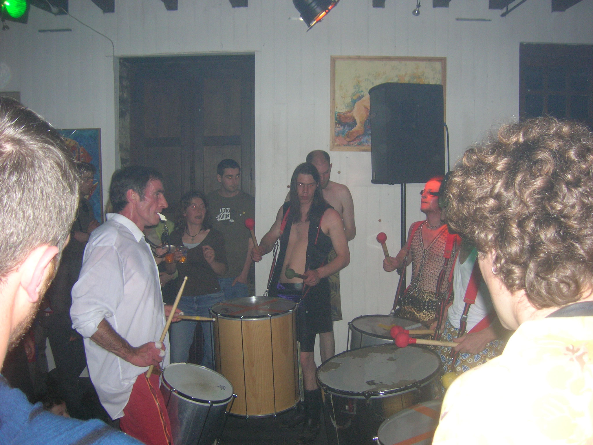 Tout 1er concert de la batucada de Questembert, au Café de la Pente !