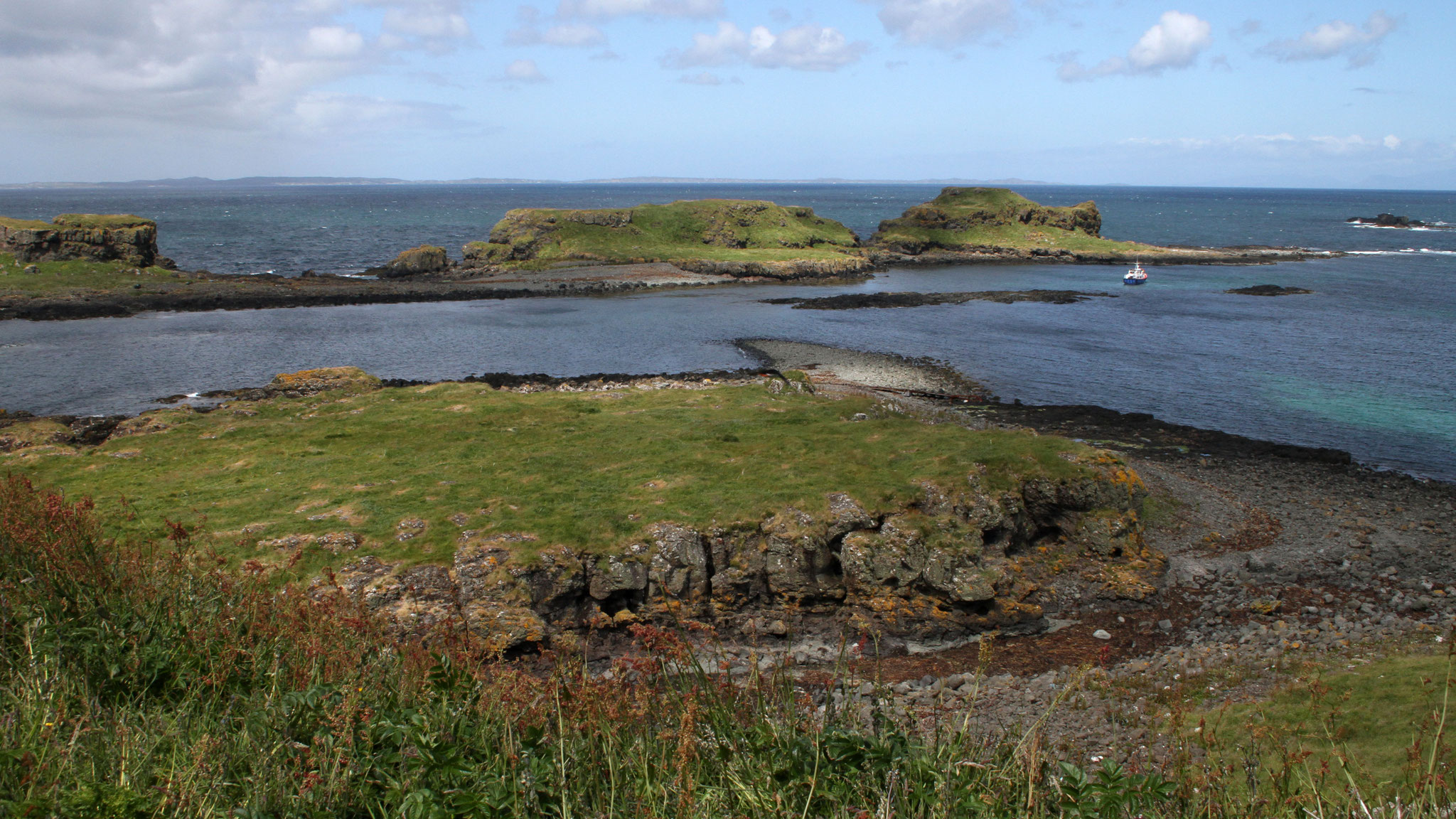 Ein ganztägiger Bootsausflug führt uns auf die Treshnish-Isles ...