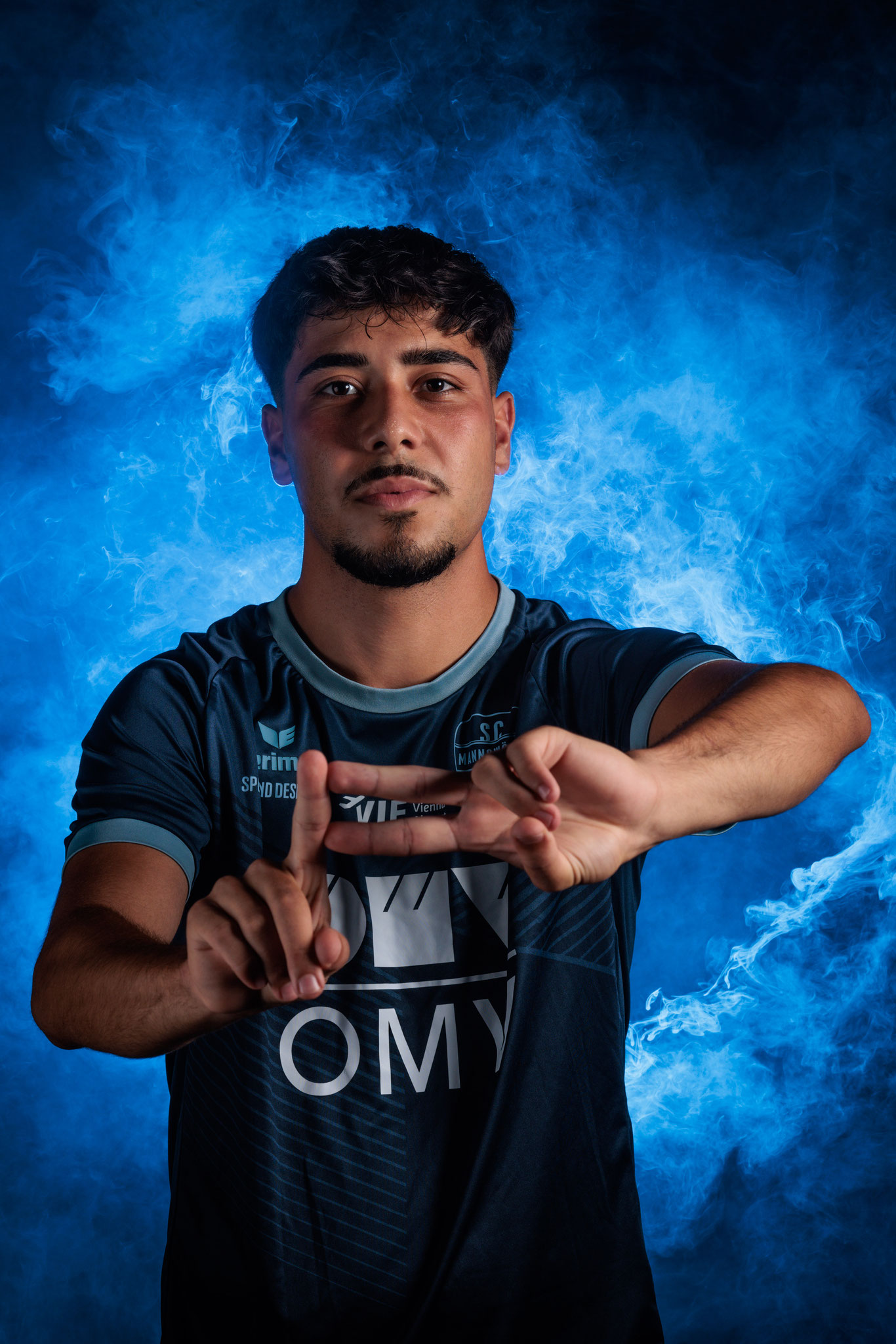 #07 Sezen Ugur
