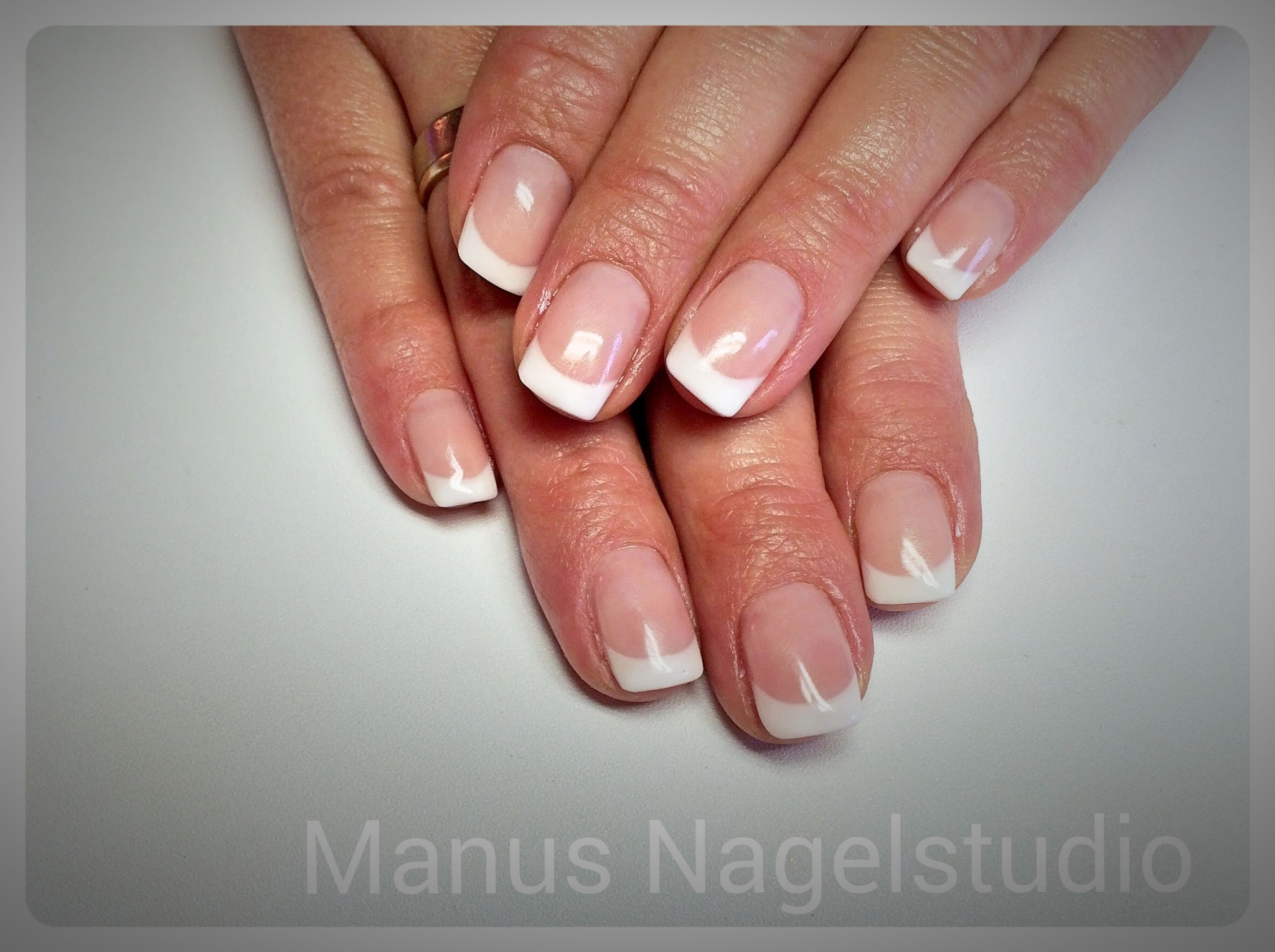 bildergalerie-fingern-gel-nageldesign-in-kehl