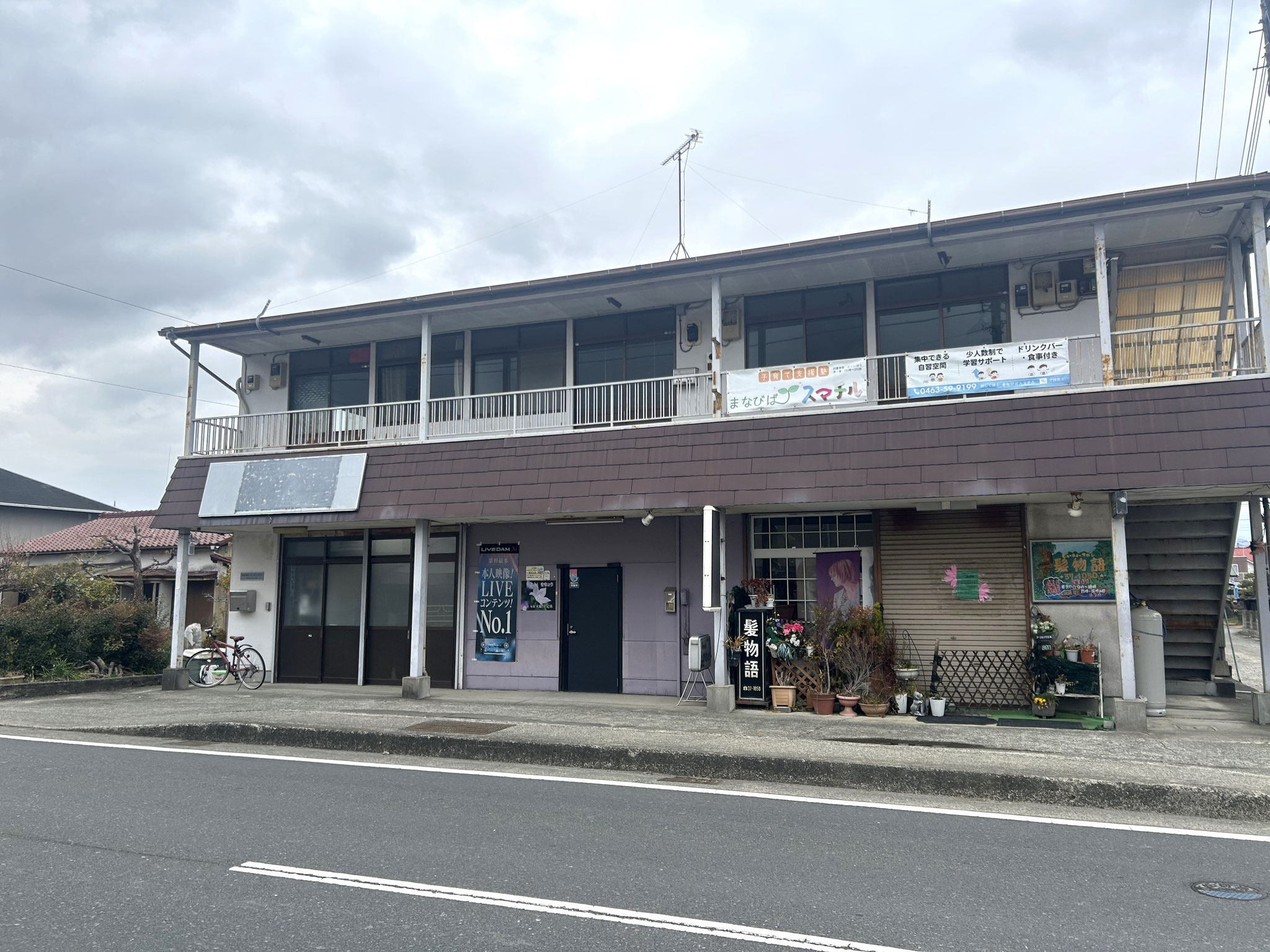 外観 2階真ん中のお部屋です