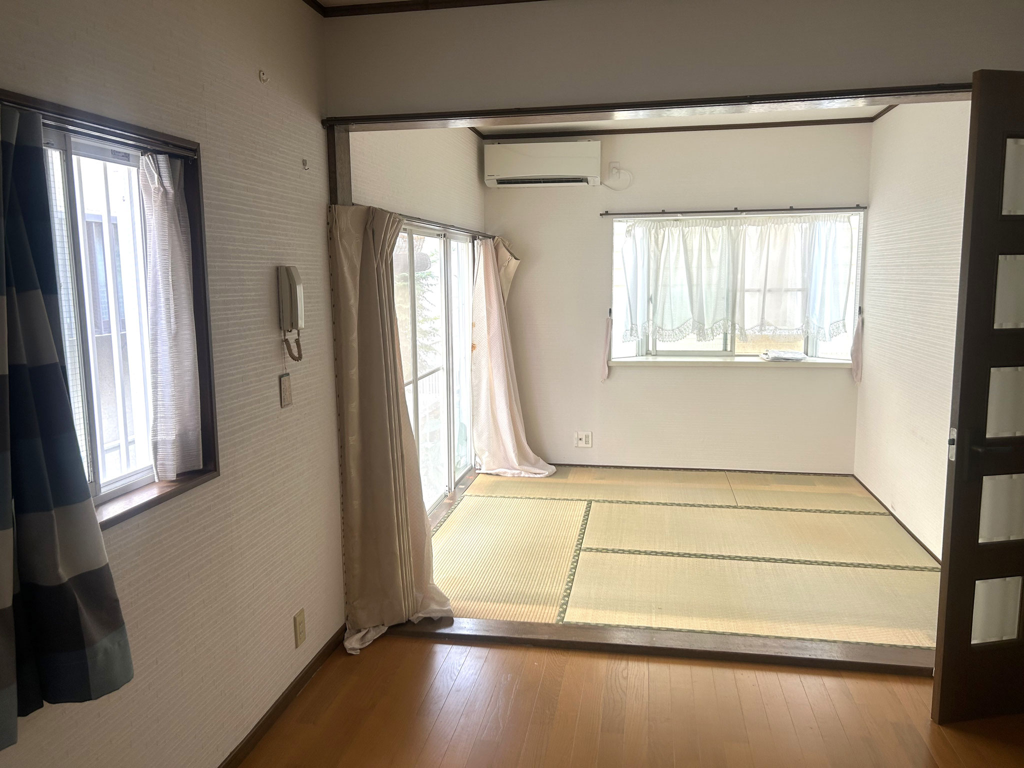 1階和室へ…