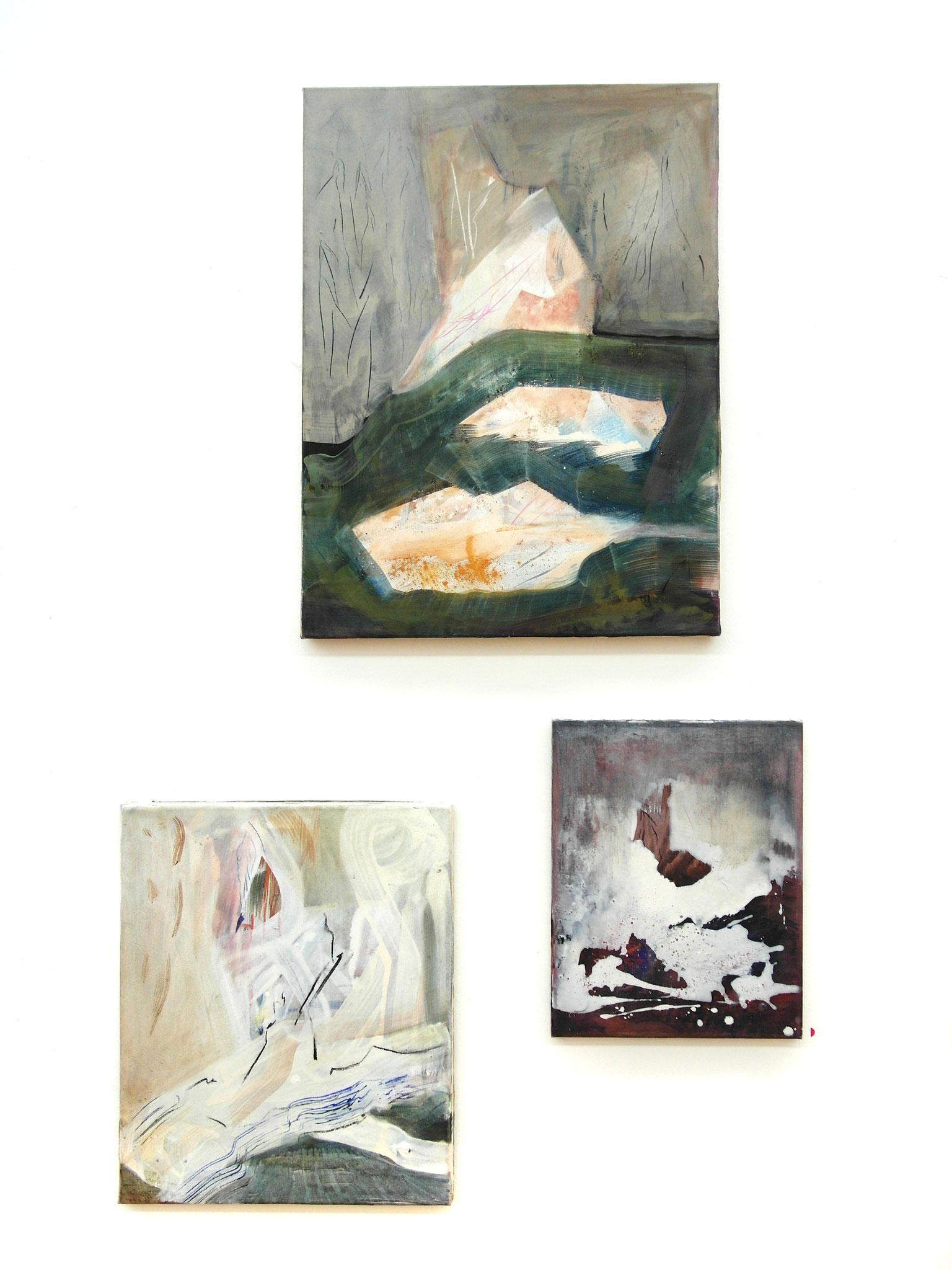 AUSSTELLUNGSANSICHT "SMASH HITS" HIER SOPHIE FENSCH
