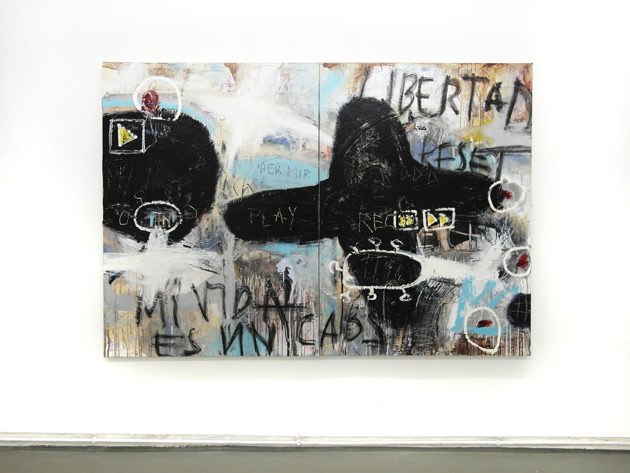 AUSSTELLUNGSANSICHT "SMASH HITS" HIER TOBIMANN
