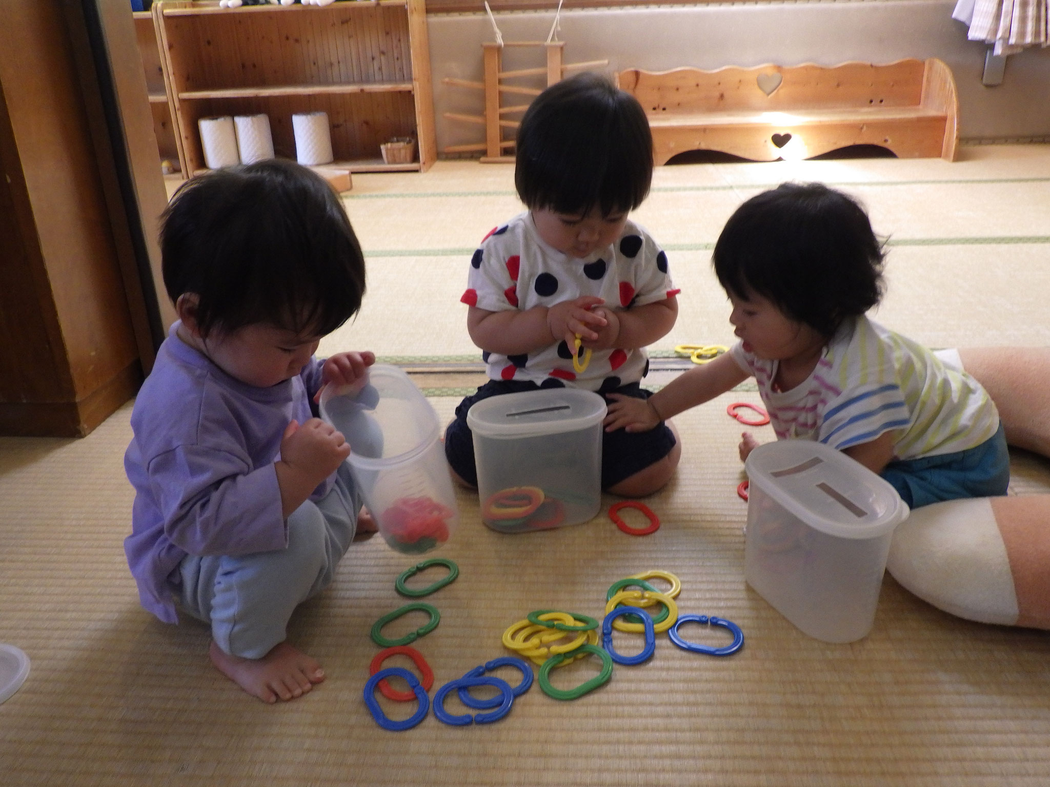 ポットン落としに夢中！