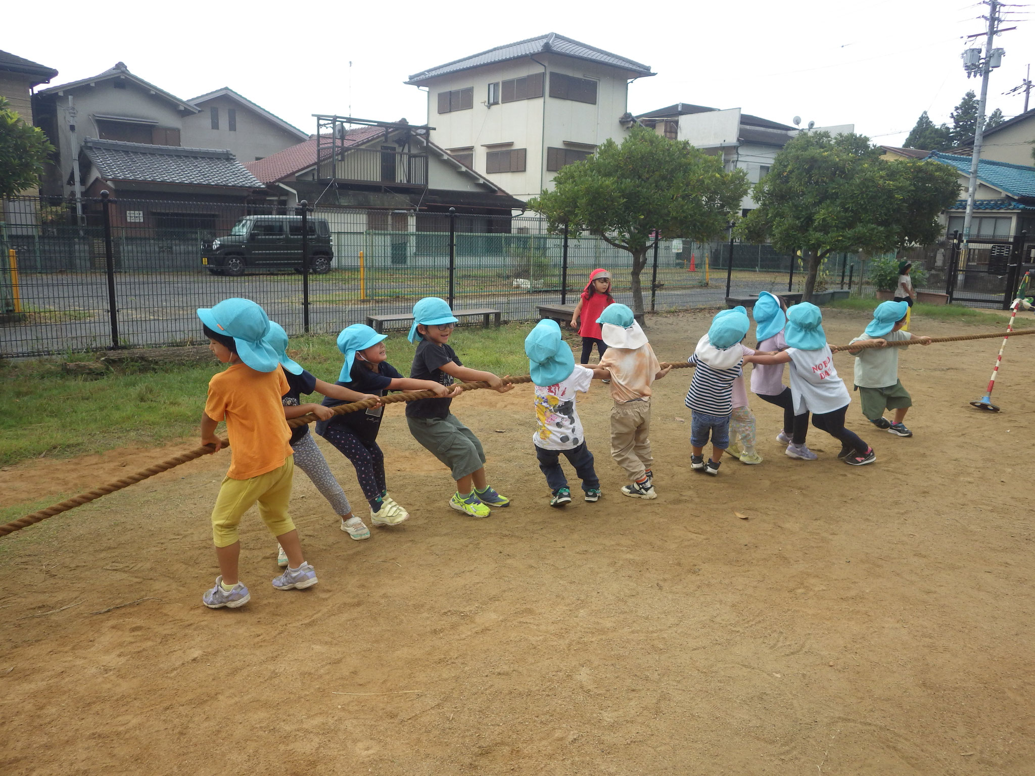 力を合わせて勝つことができ、やったー♪と大喜び！（4歳児）
