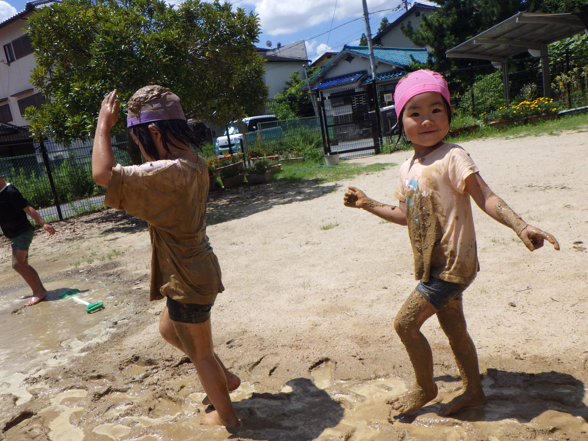 どろんこ！どろんこ！あ～きもちぃ～