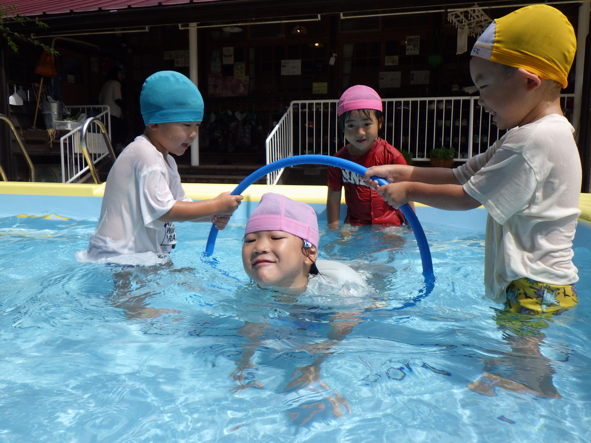 ワニさん泳ぎ上手でしょ☆