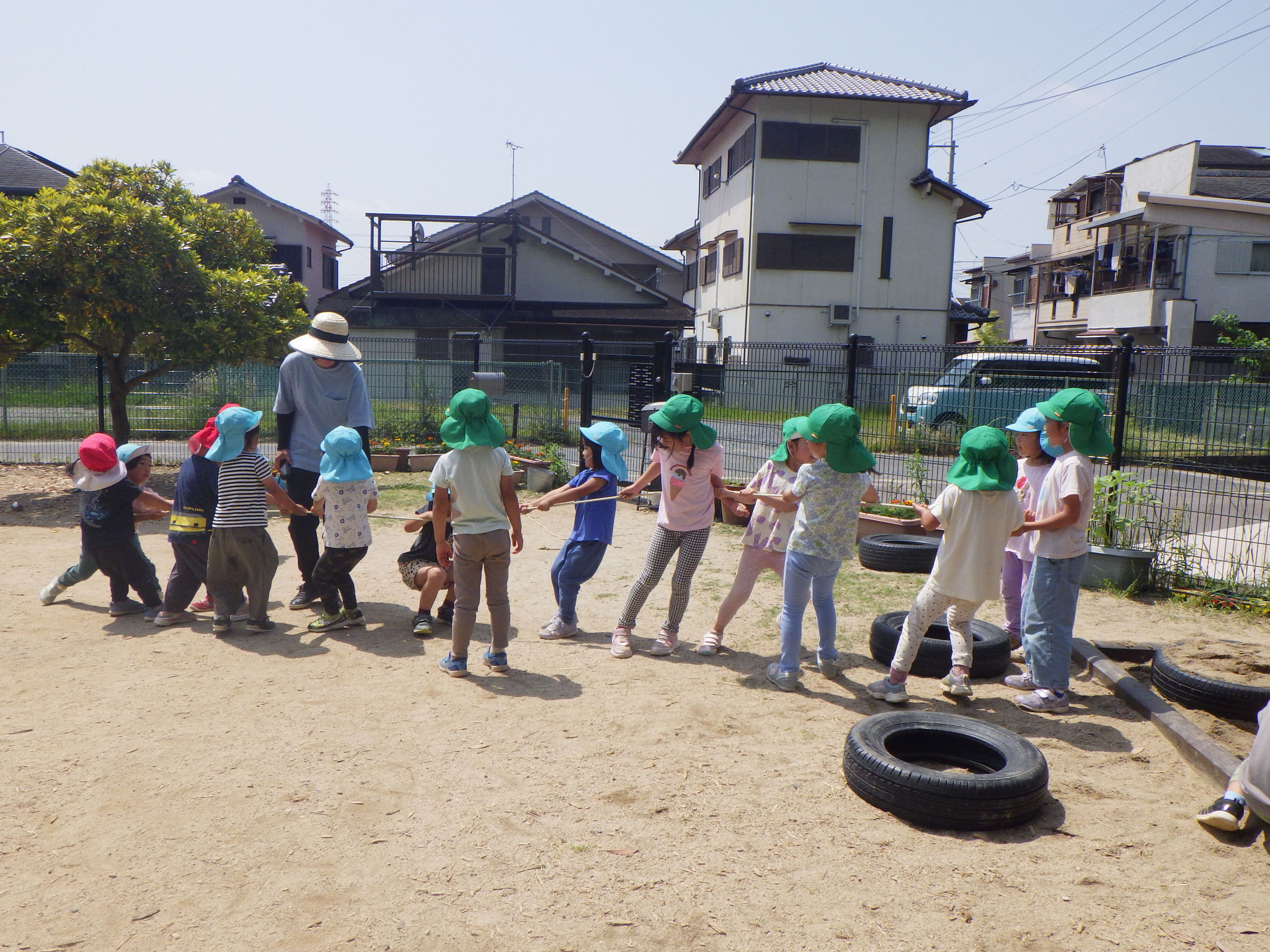 お～えす！！お～えす！！1本のロープがたちまち綱引きに早がわり！！