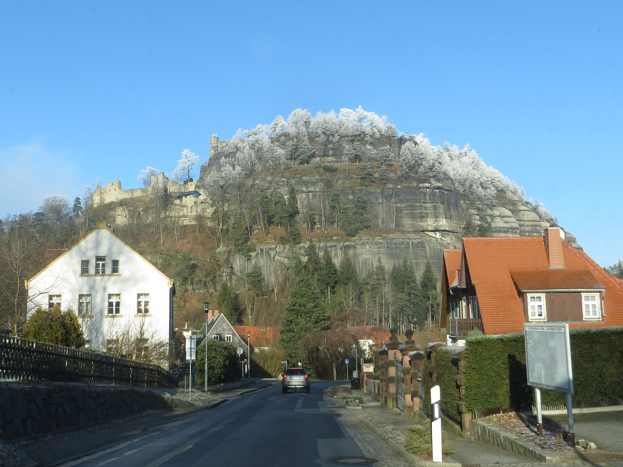 Oybin mit Blick auf den Berg Oybin