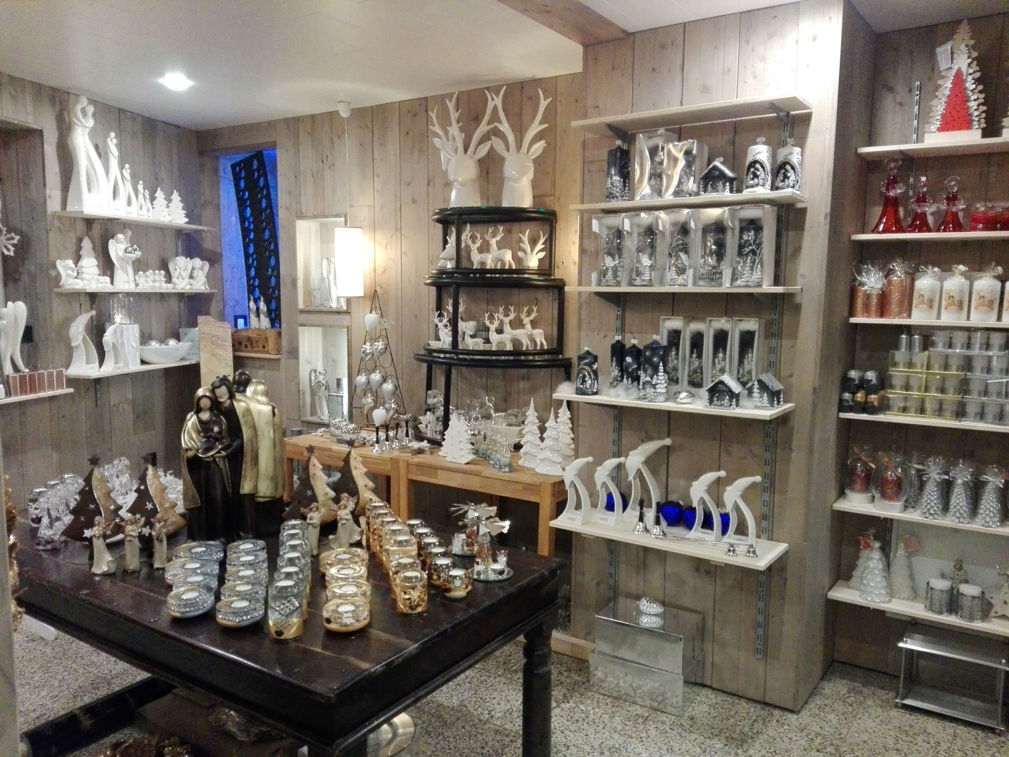 Geschenke u. SOUVENIR SHOP C+R GbR Maria Taferl