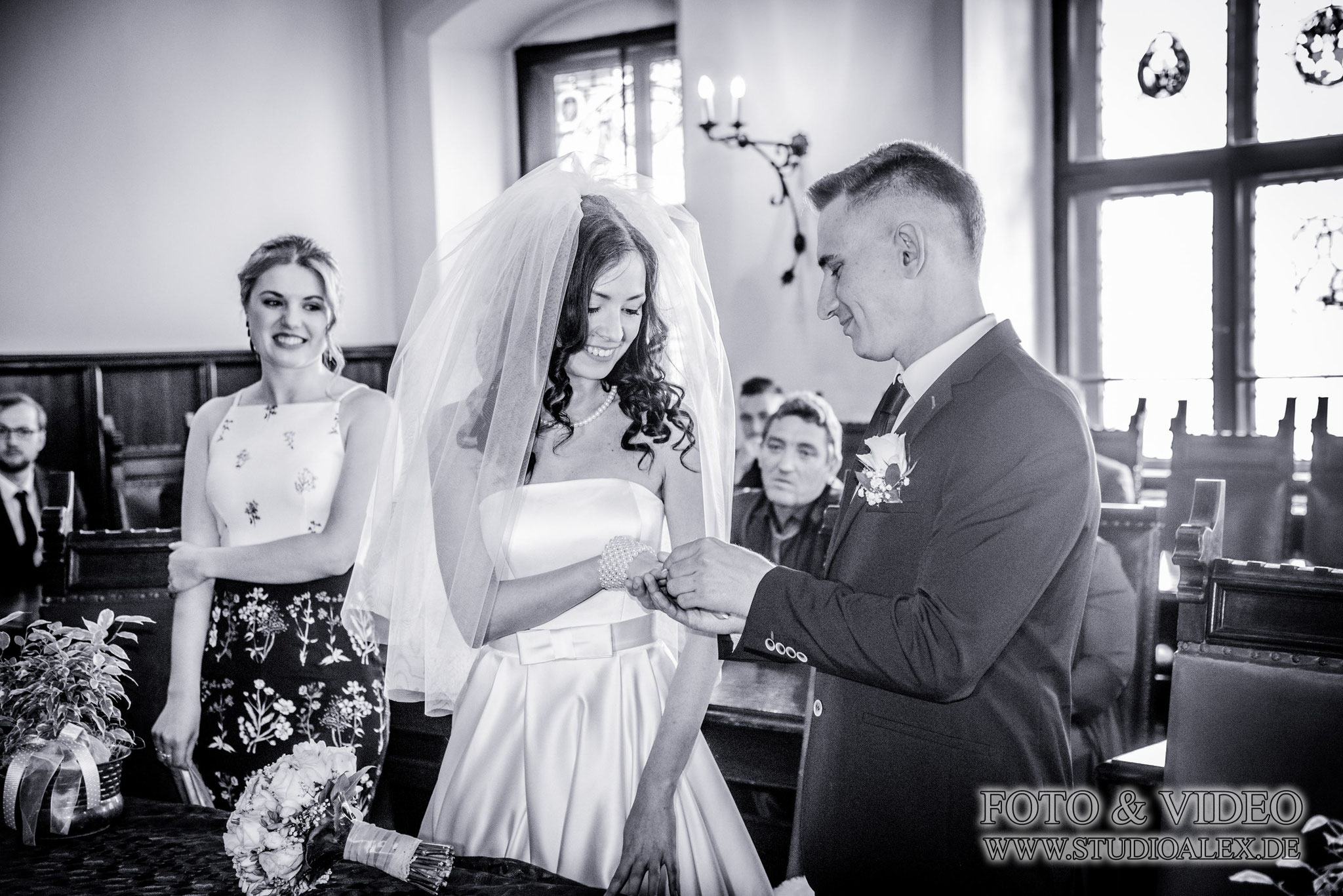 Hochzeitsfotografie standesamtliche Trauung Weiden in der Oberpfalz