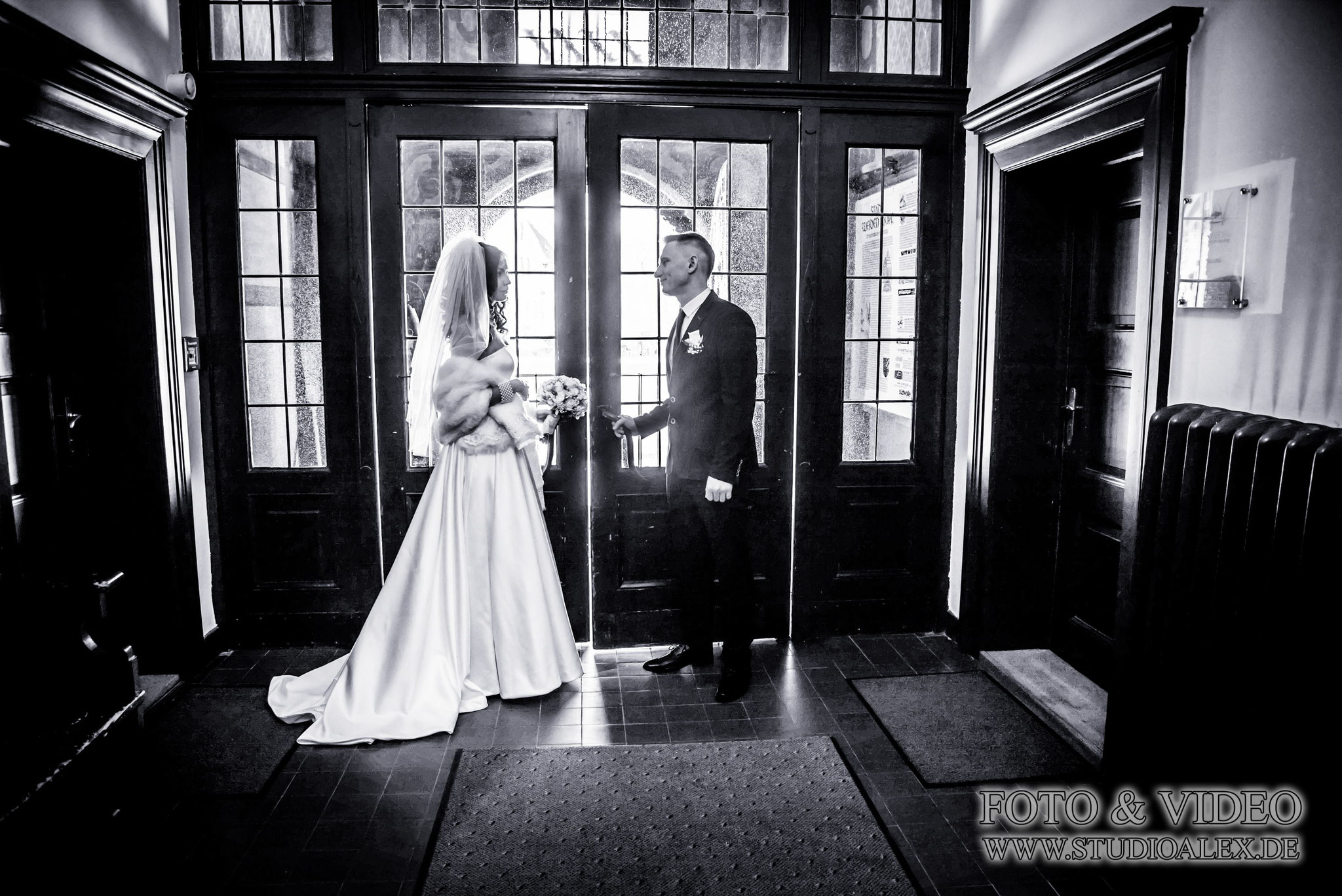 Hochzeitsfotograf im Rathaus Weiden in der Oberpfalz