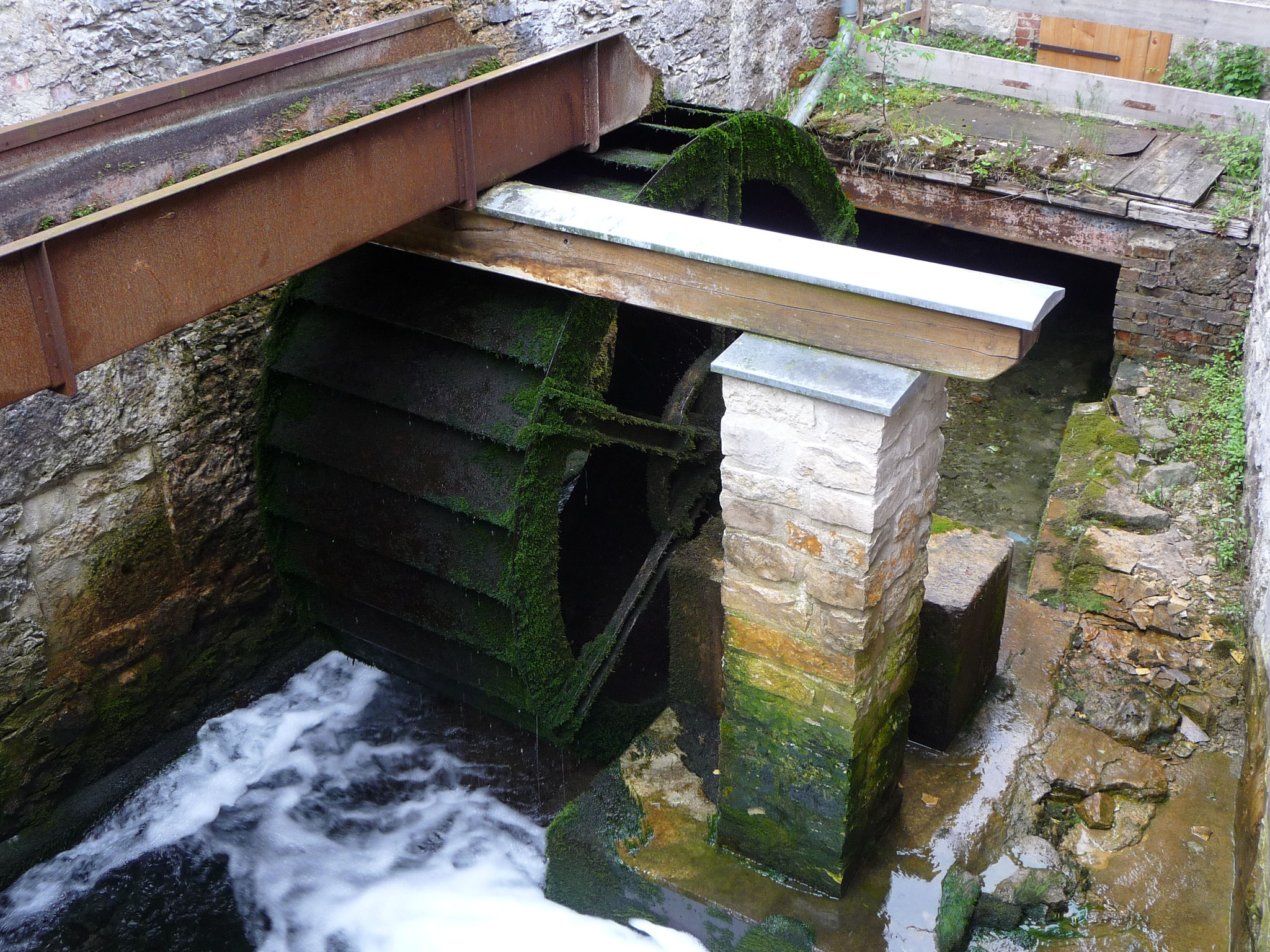 ... und das dazugehörige Wasserrad