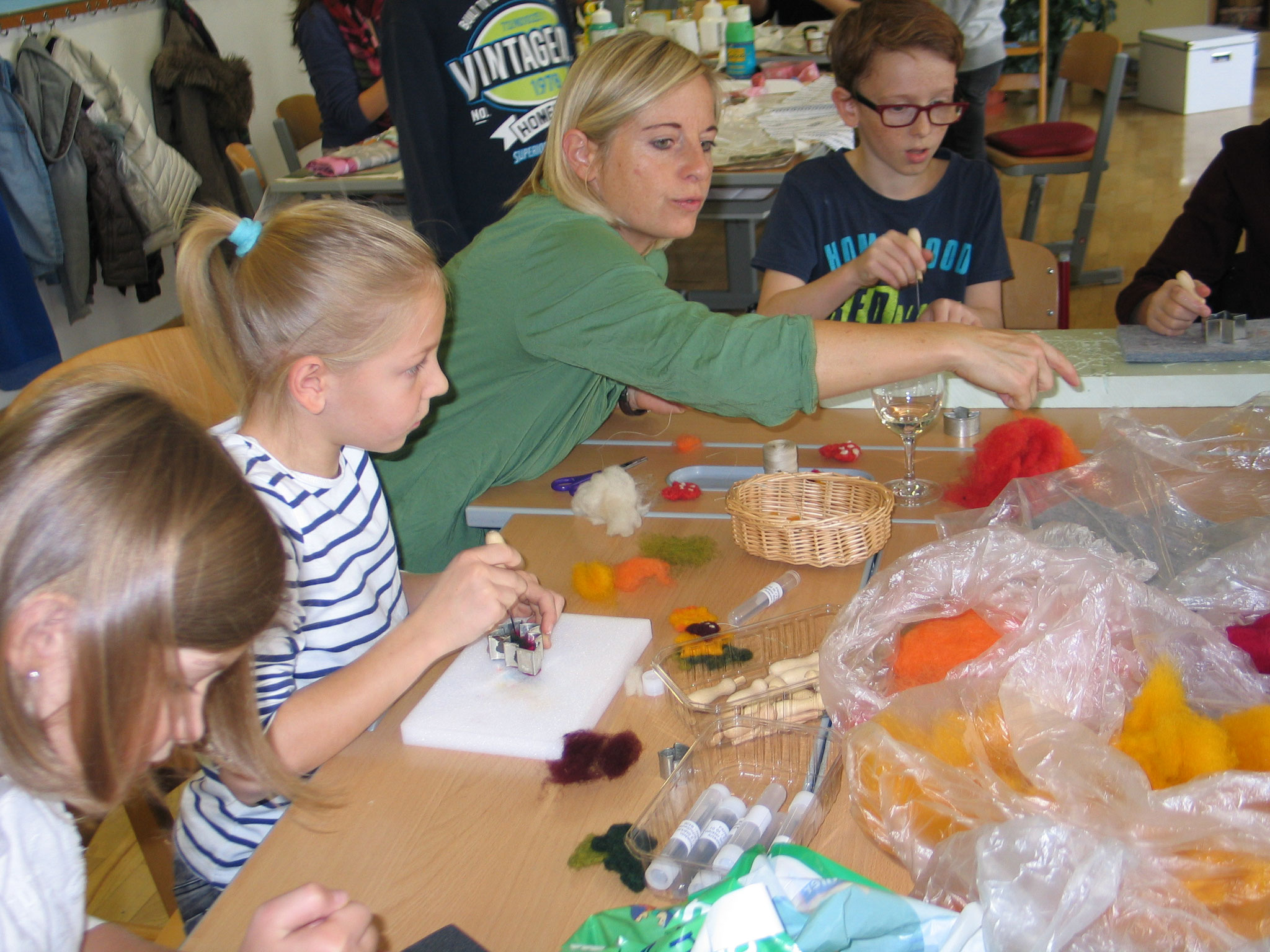 Weihnachtsbasteln 4. Klasse vsebenaus Webseite!