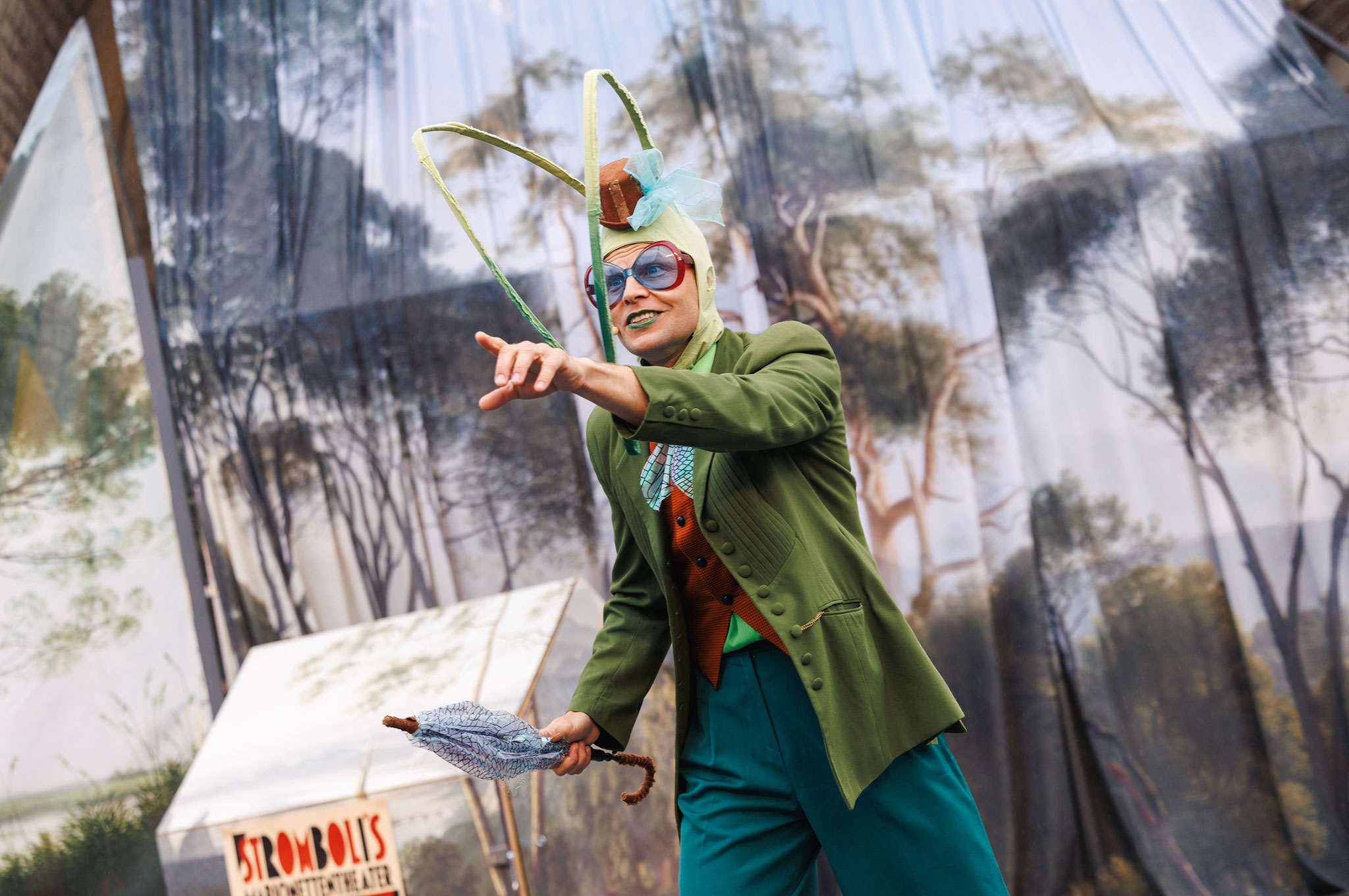 Tim Müller als "Jiminy" in PINOCCHIO © Julia Lormis