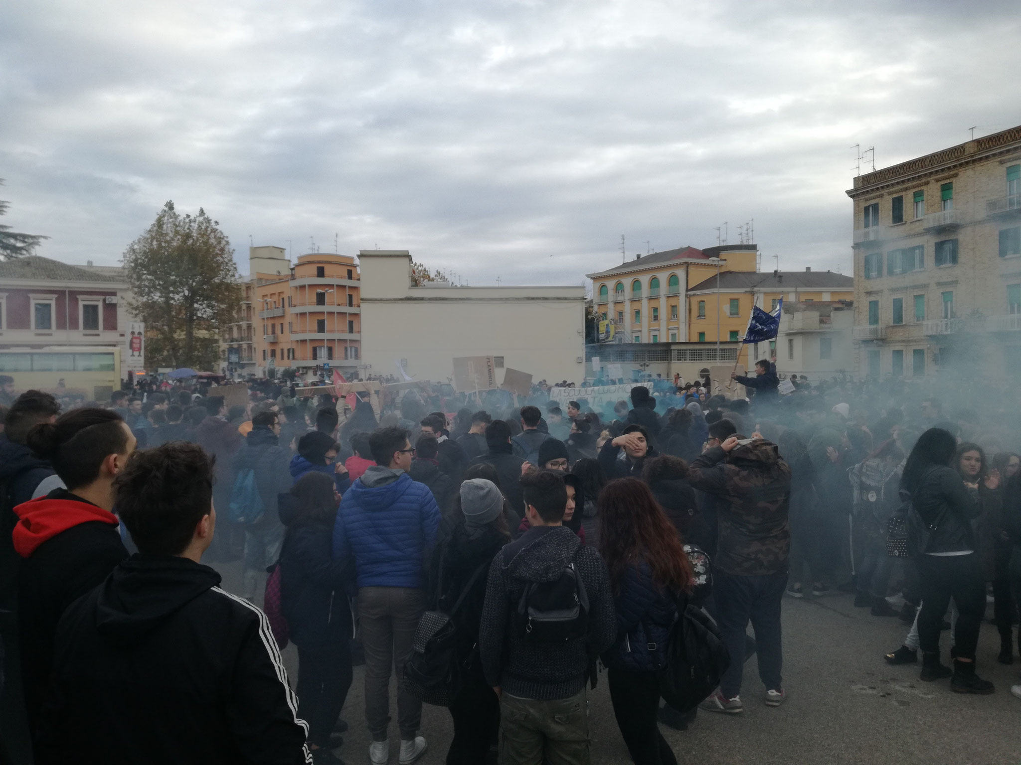 Studenti in Piazza della Visitazione