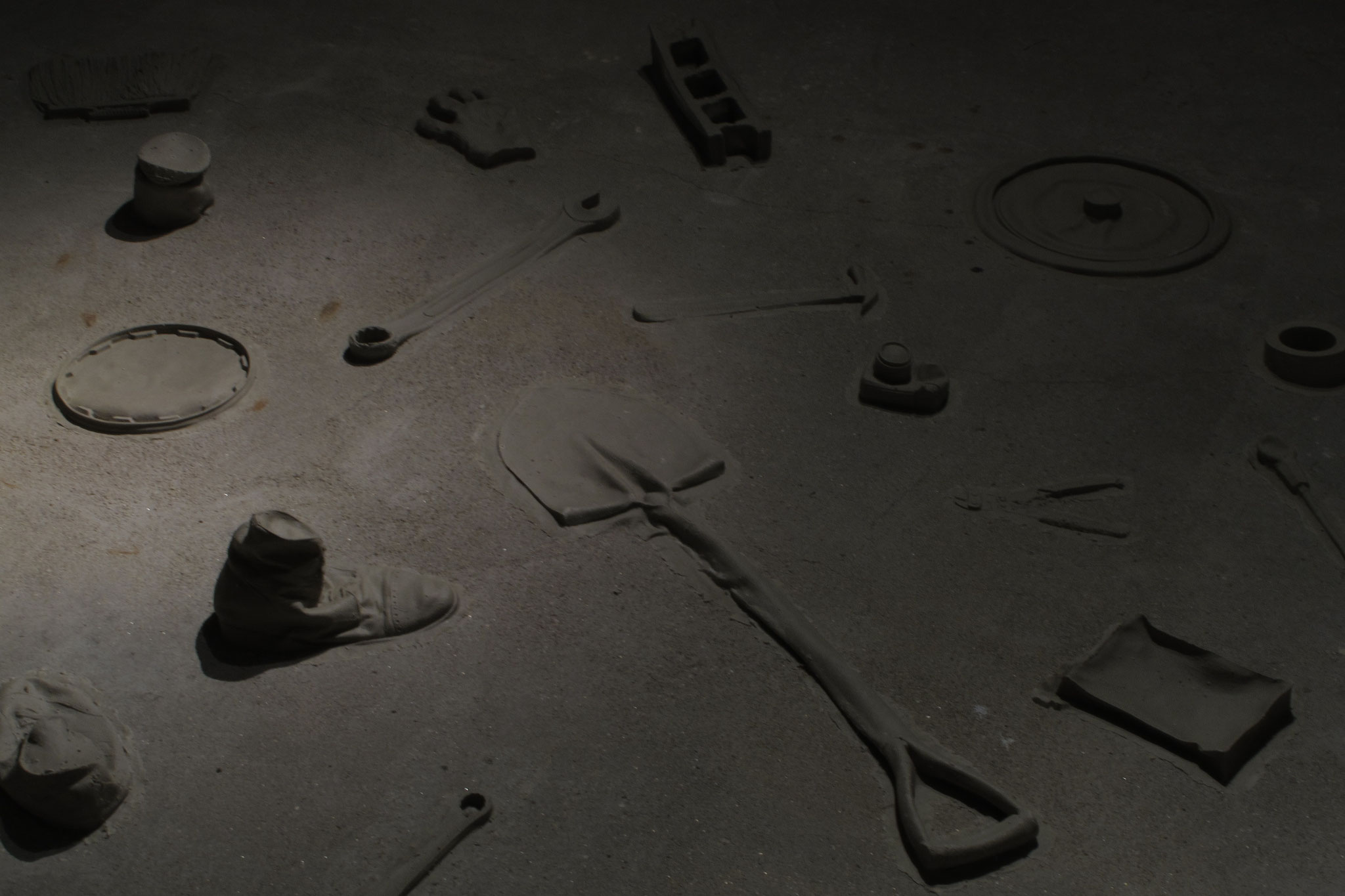 Breath｜variable size｜2012｜mortar,others｜Masayoshi Suzuki Gallery