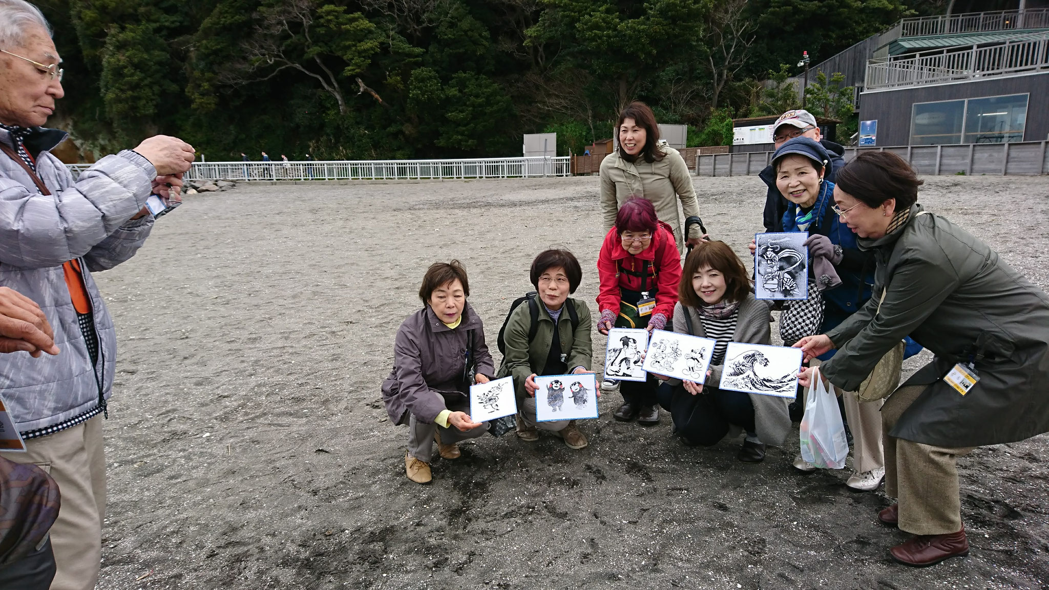 ガイドさんが用意してくださった、砂鉄遊び(*^。^*)