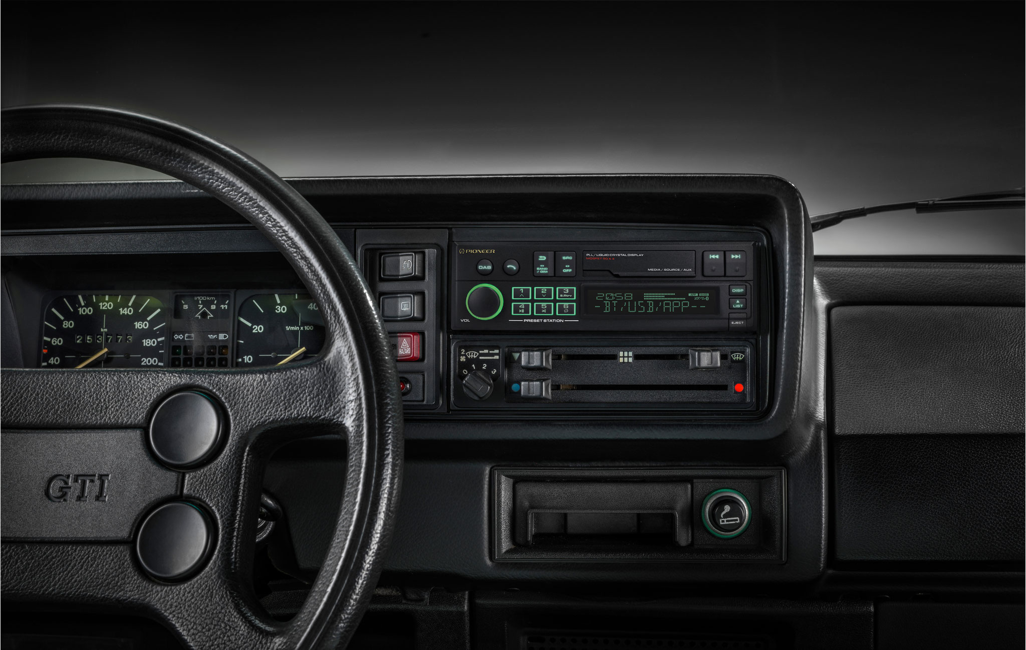 Passt perfekt in Oldtimer und Youngtimer