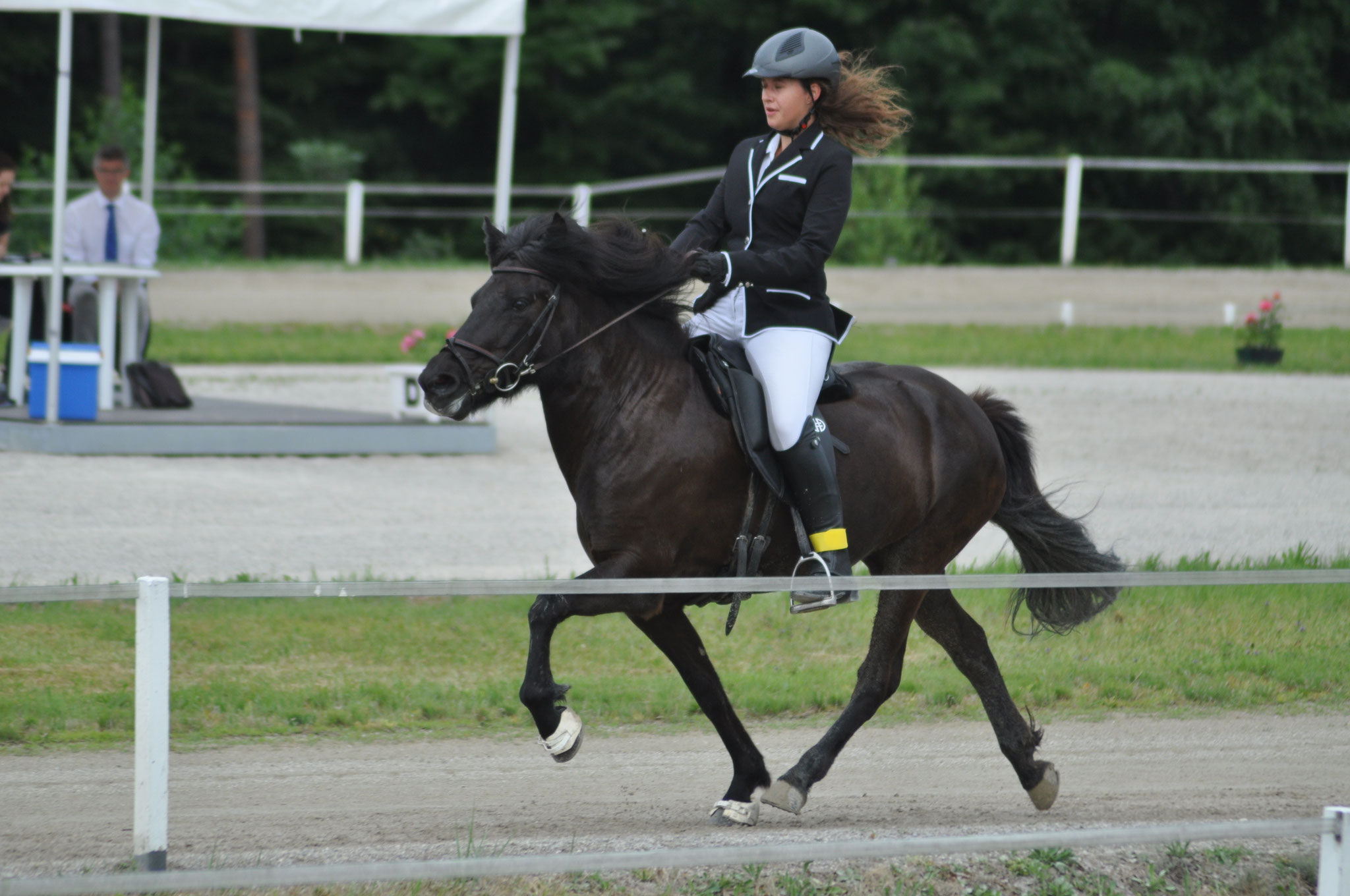 Elena und Dimma im Rennpass