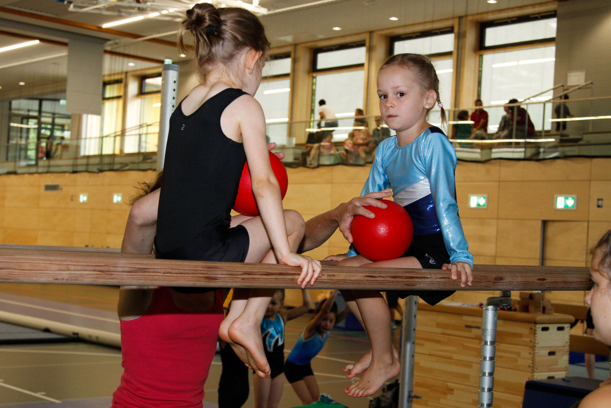 Sternchenpokal - wer kann den Ball 60 Sec. halten?