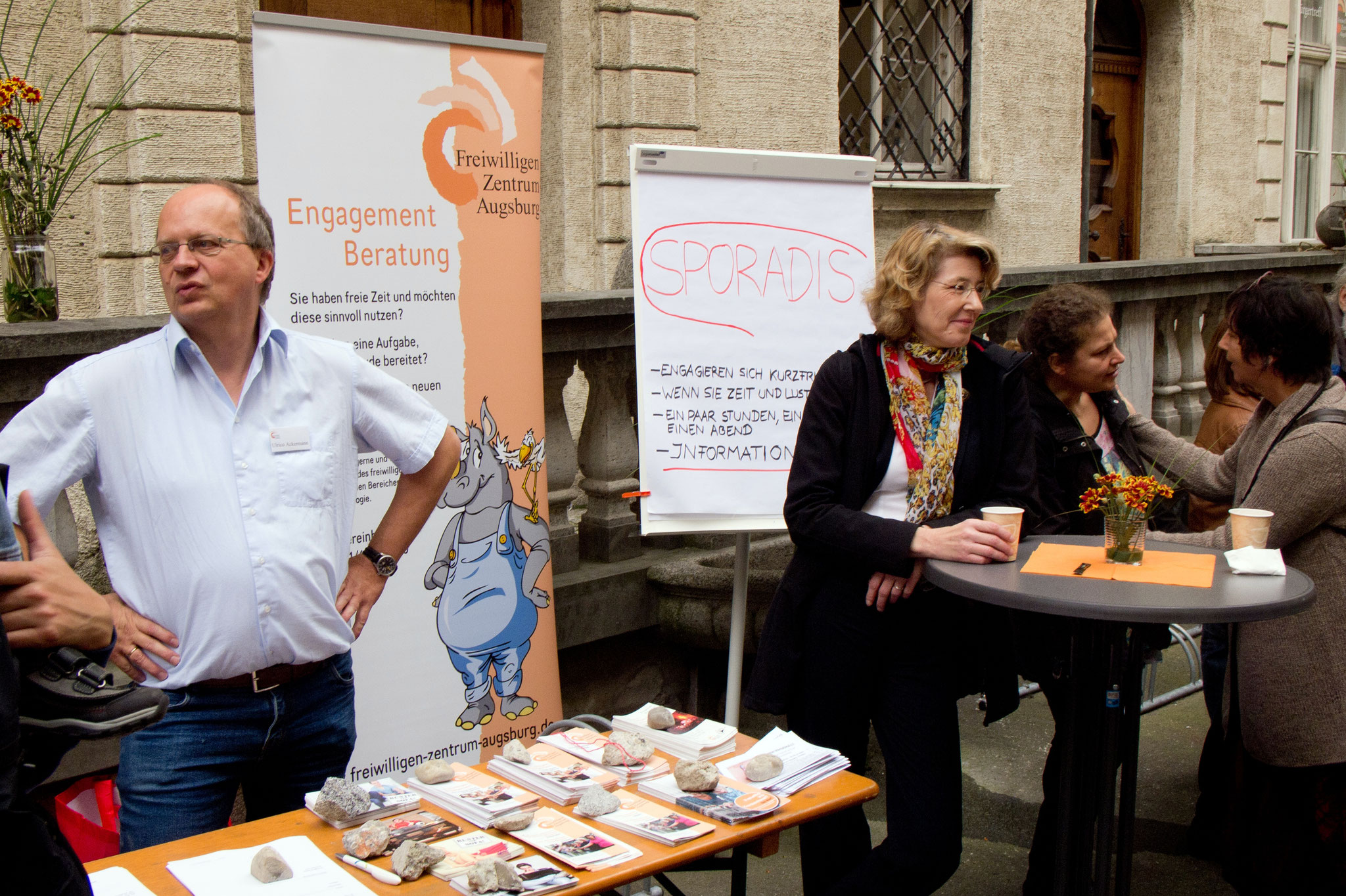 10 Jahre Freiwilligen-Zentrum Augsburg im Bürgertreff- Bürgerhof 2014 - Foto: Robert Hösle