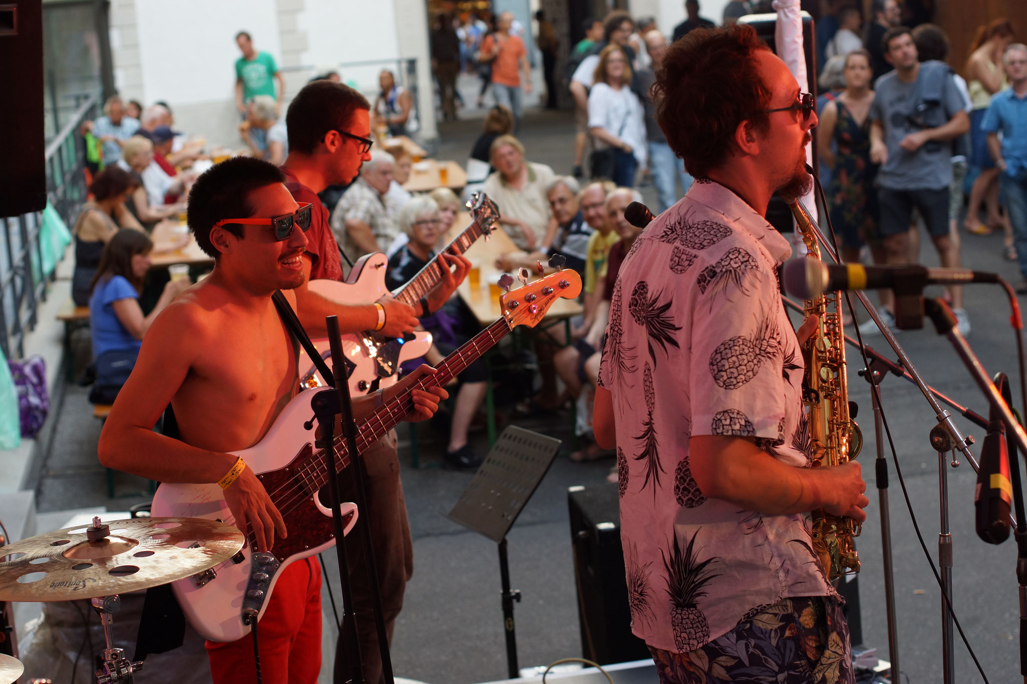 Konzerte im Bürgerhof 07.07.17 The Big Band Theory - Freiwilligen-Zentrum Augsburg - Foto: Crayfish