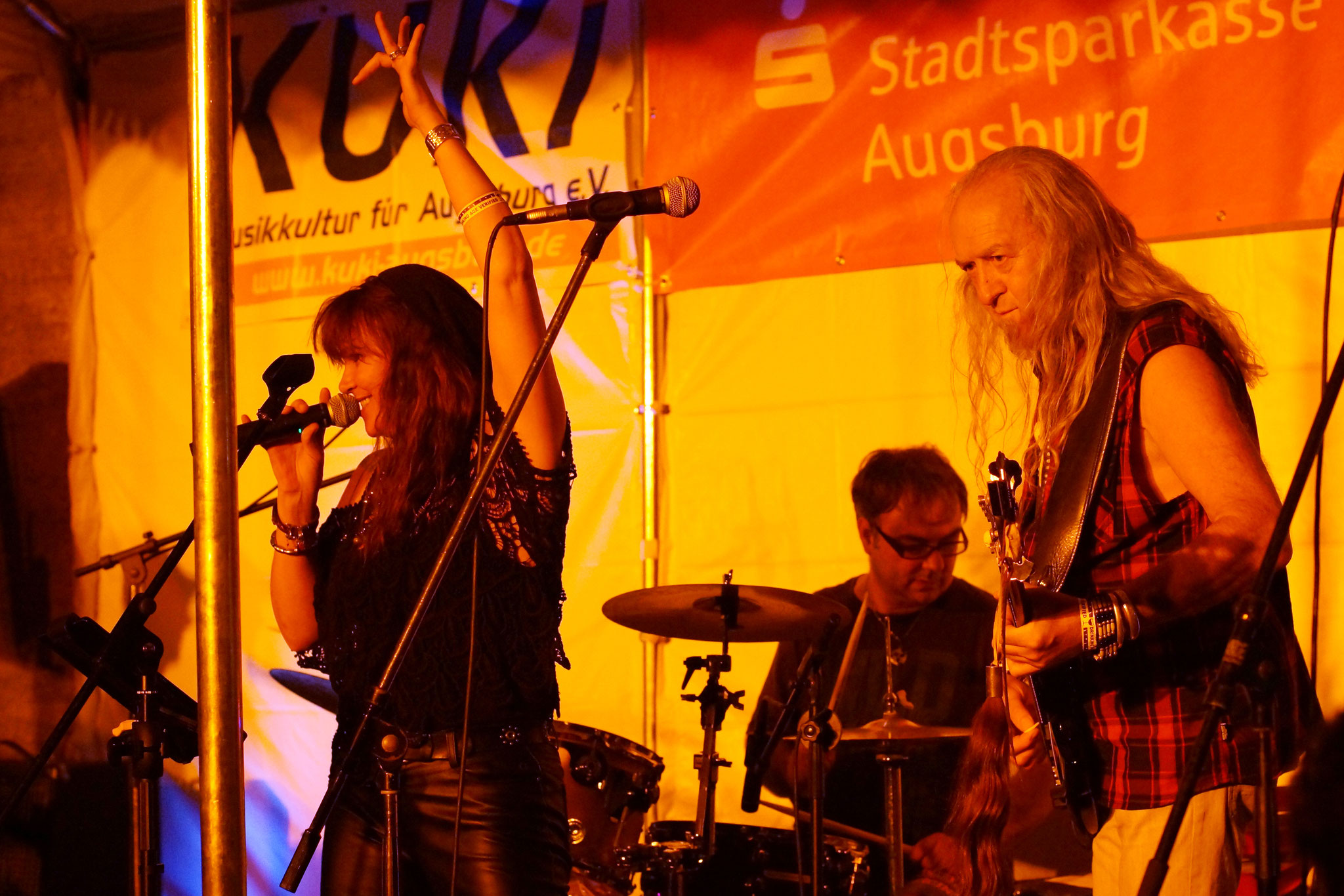 Konzerte im Bürgerhof 08.07.16 Basanostra - Freiwilligen-Zentrum Augsburg - Foto: Crayfish