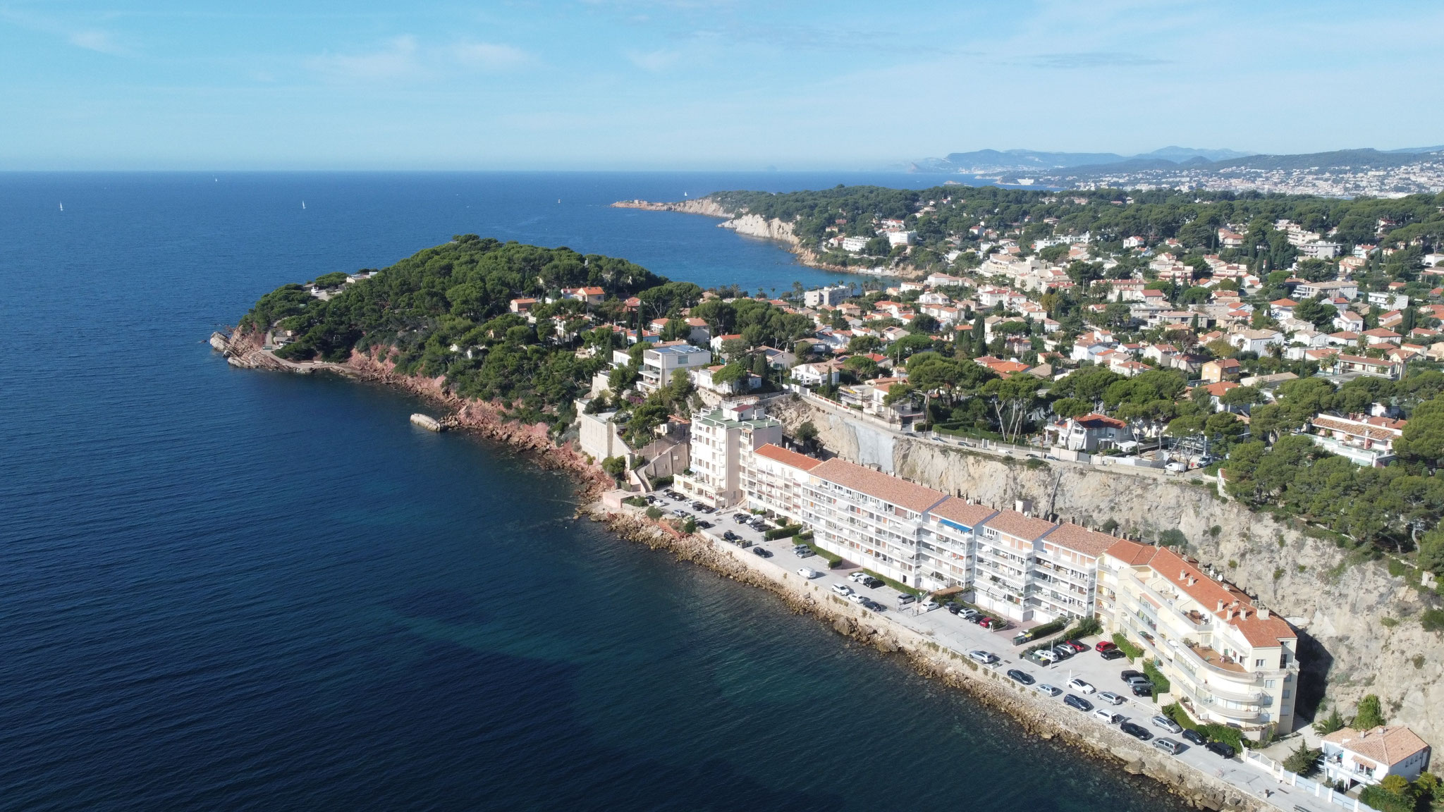 Vue aérienne résidence Méditerranée Corniche des Baux Sanary