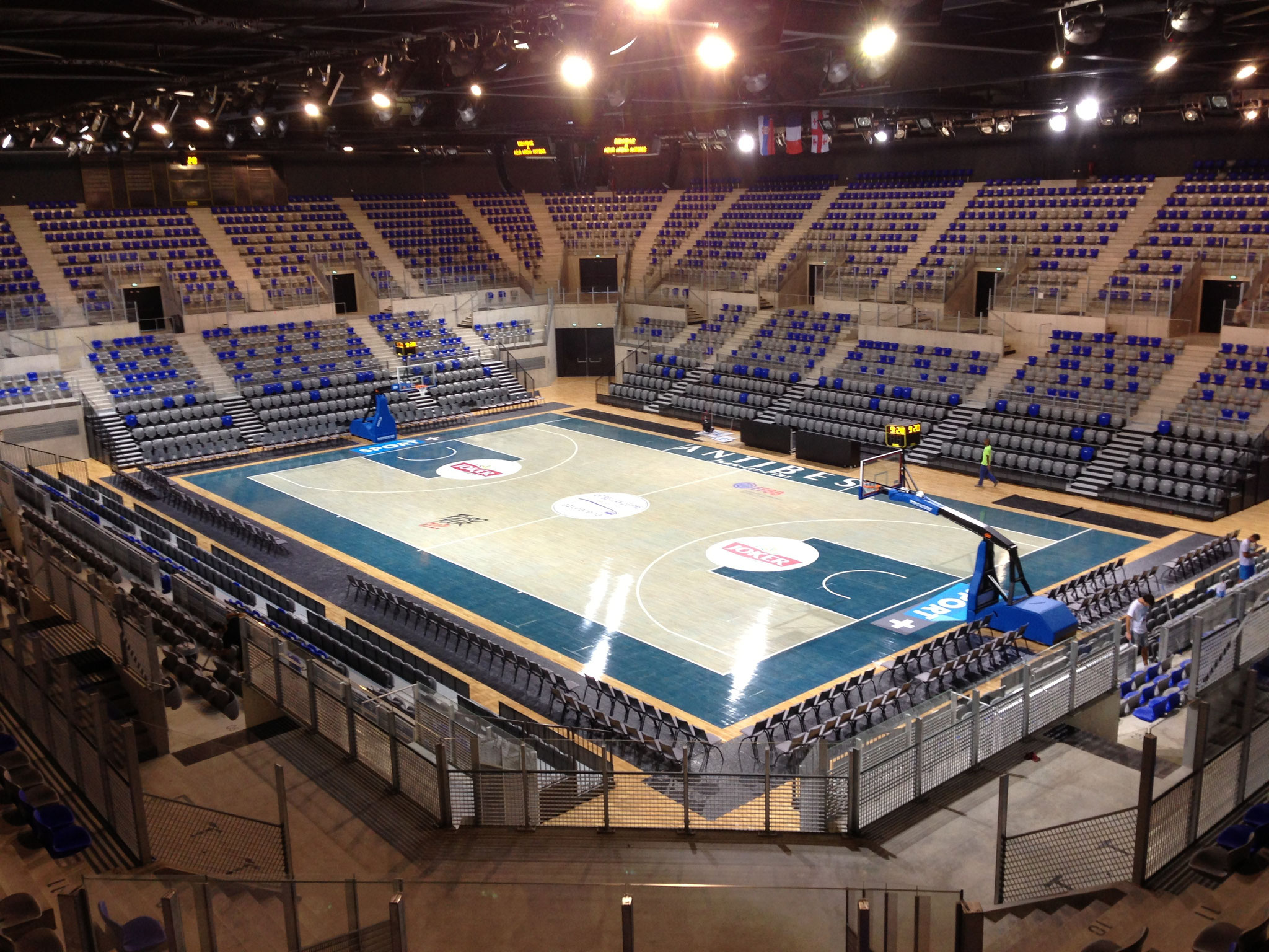 AZUR ARENA ANTIBES - Parquet Démontable