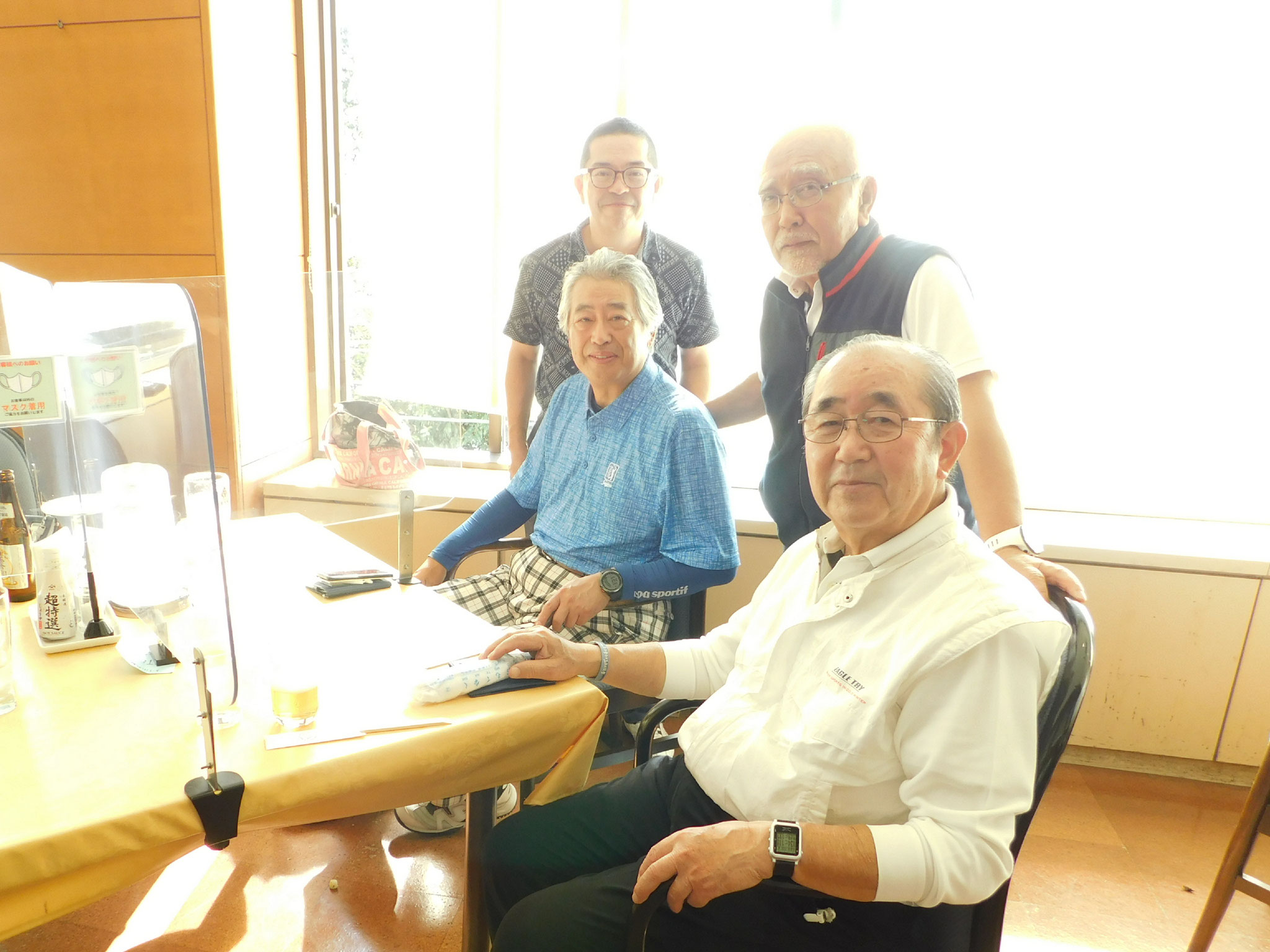 手前が写真提供山崎さん