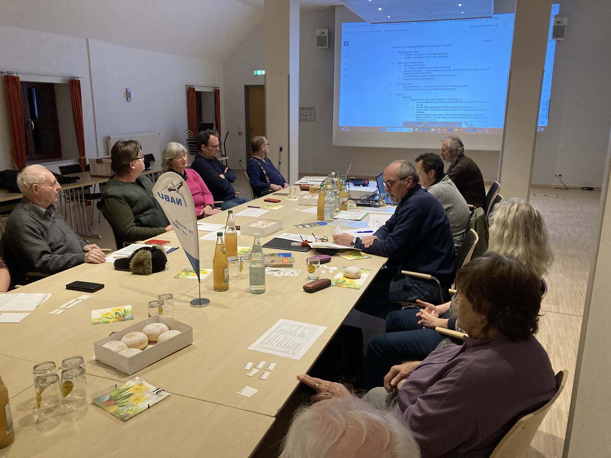 Während des Geschäftsberichts_4; Foto: Jörg Brämer