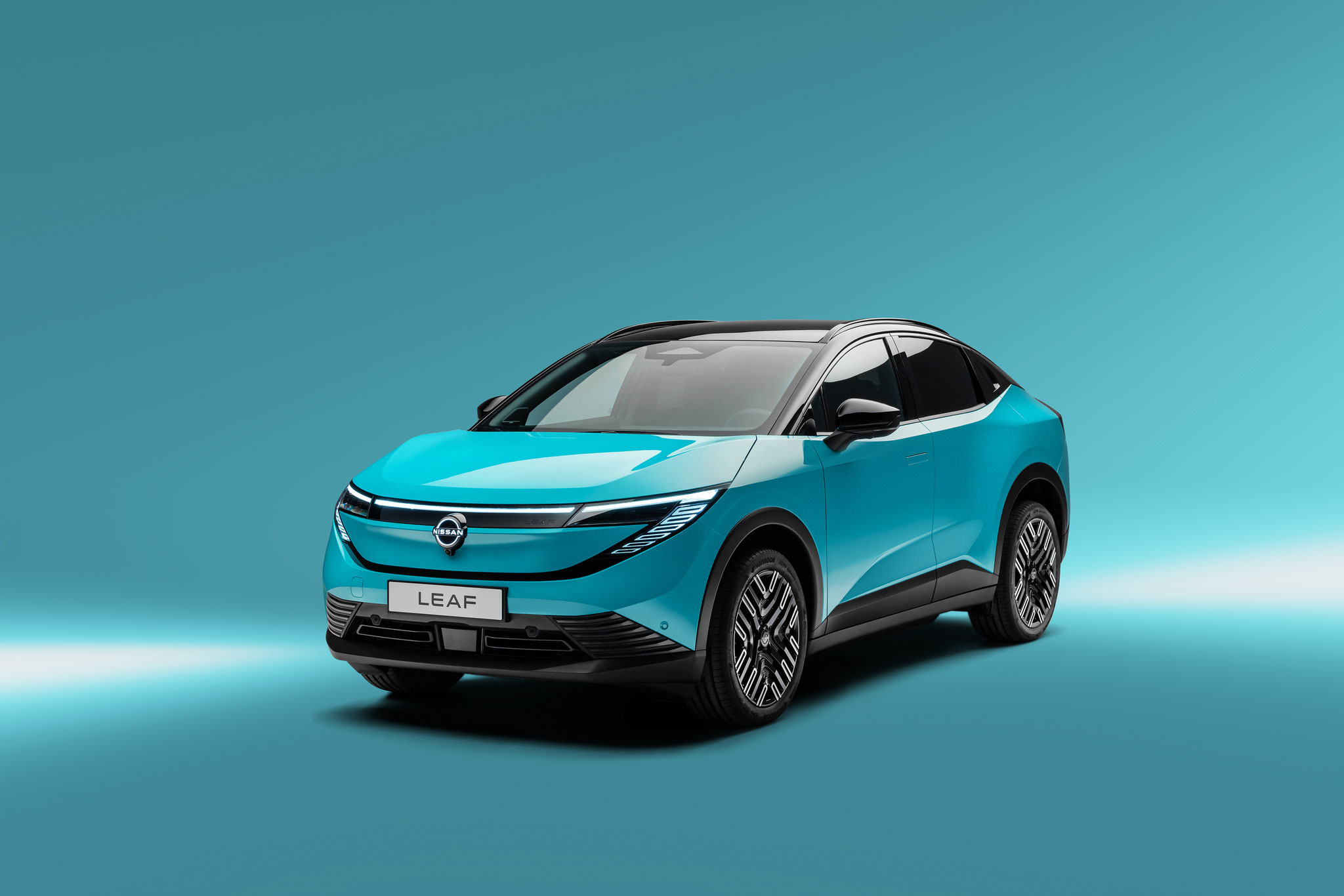 Nissan LEAF 2025