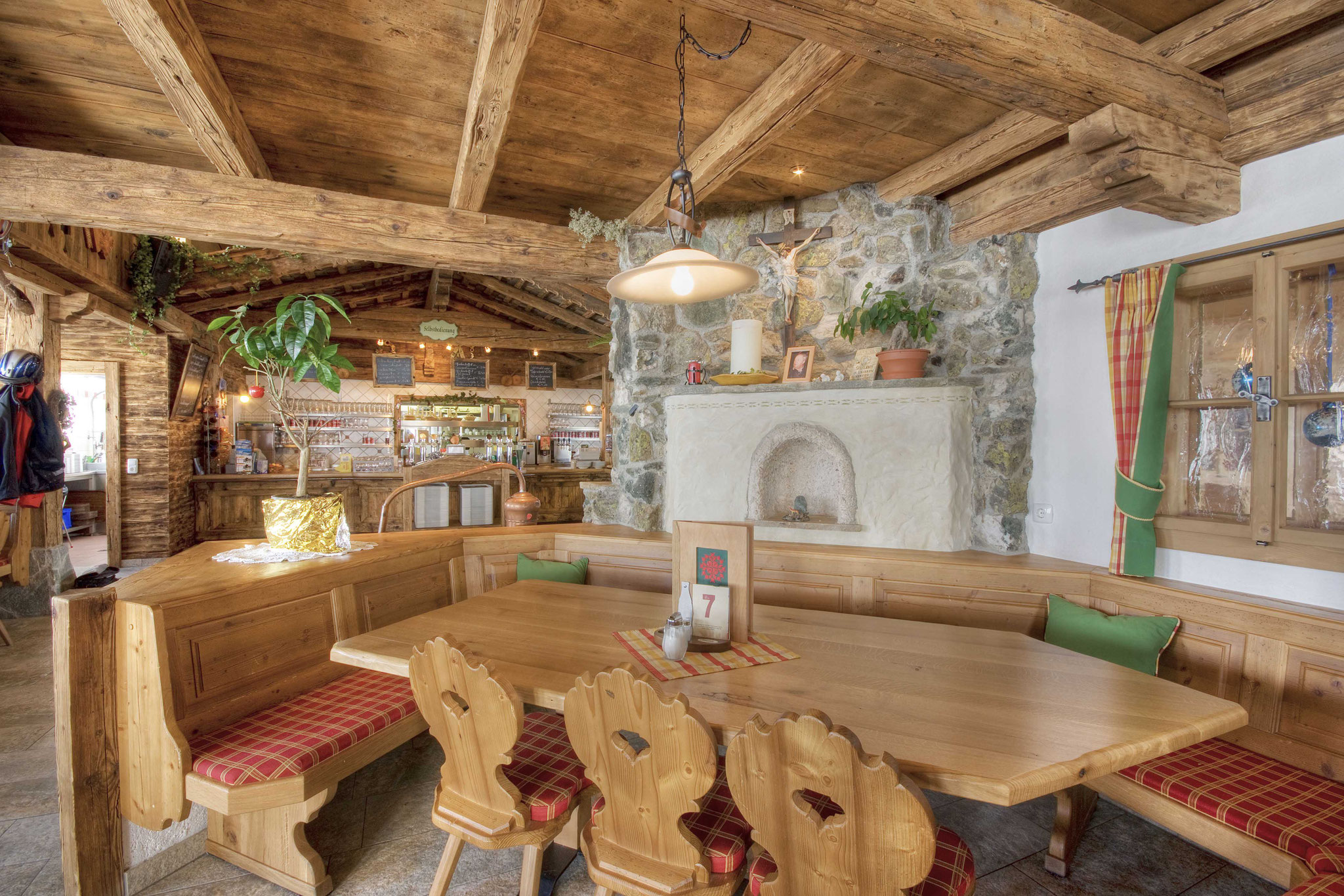 Tisch in der Gaststube