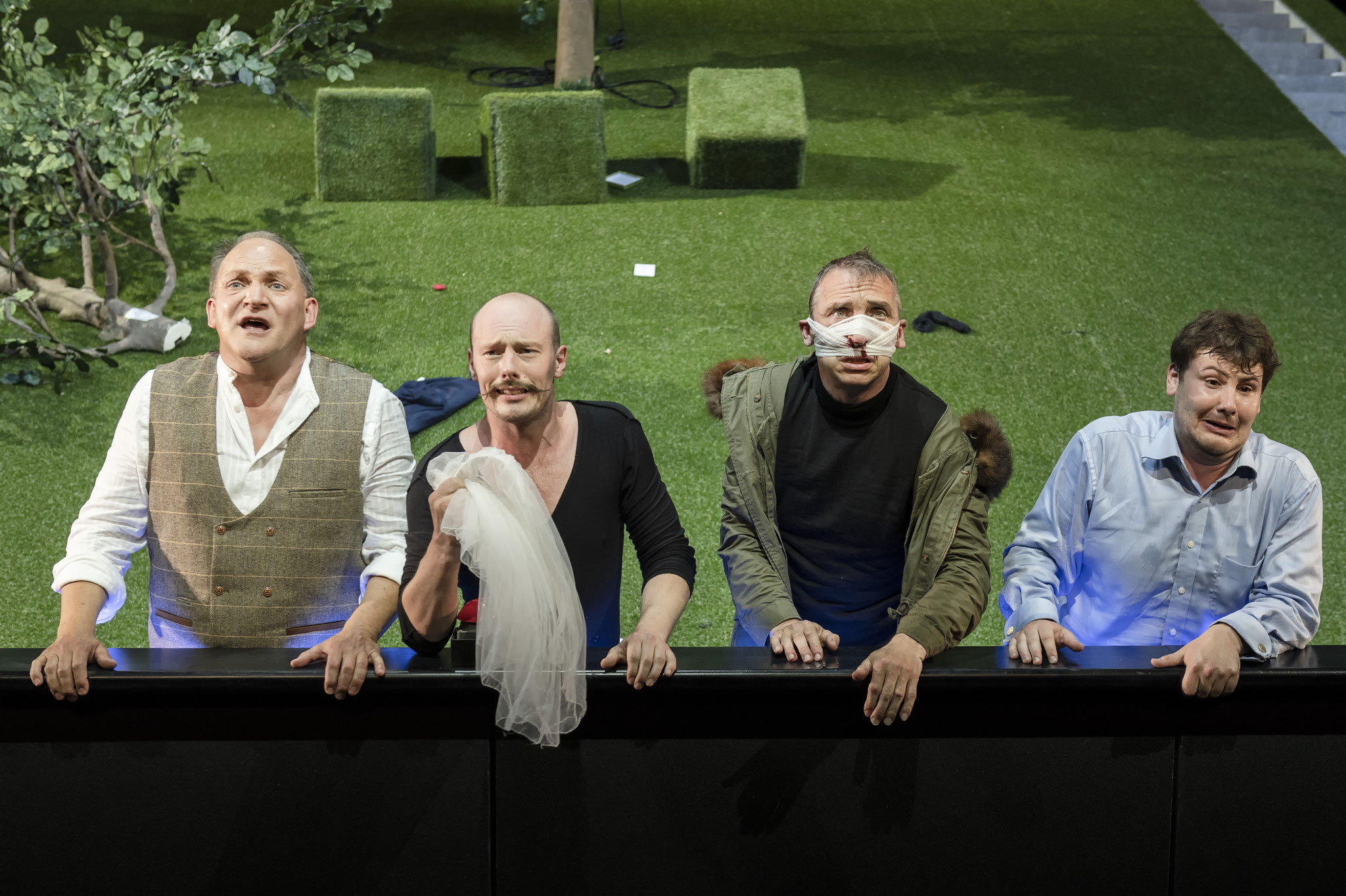 Claudio; Viel Lärm um Nichts - Theater Augsburg (2018)