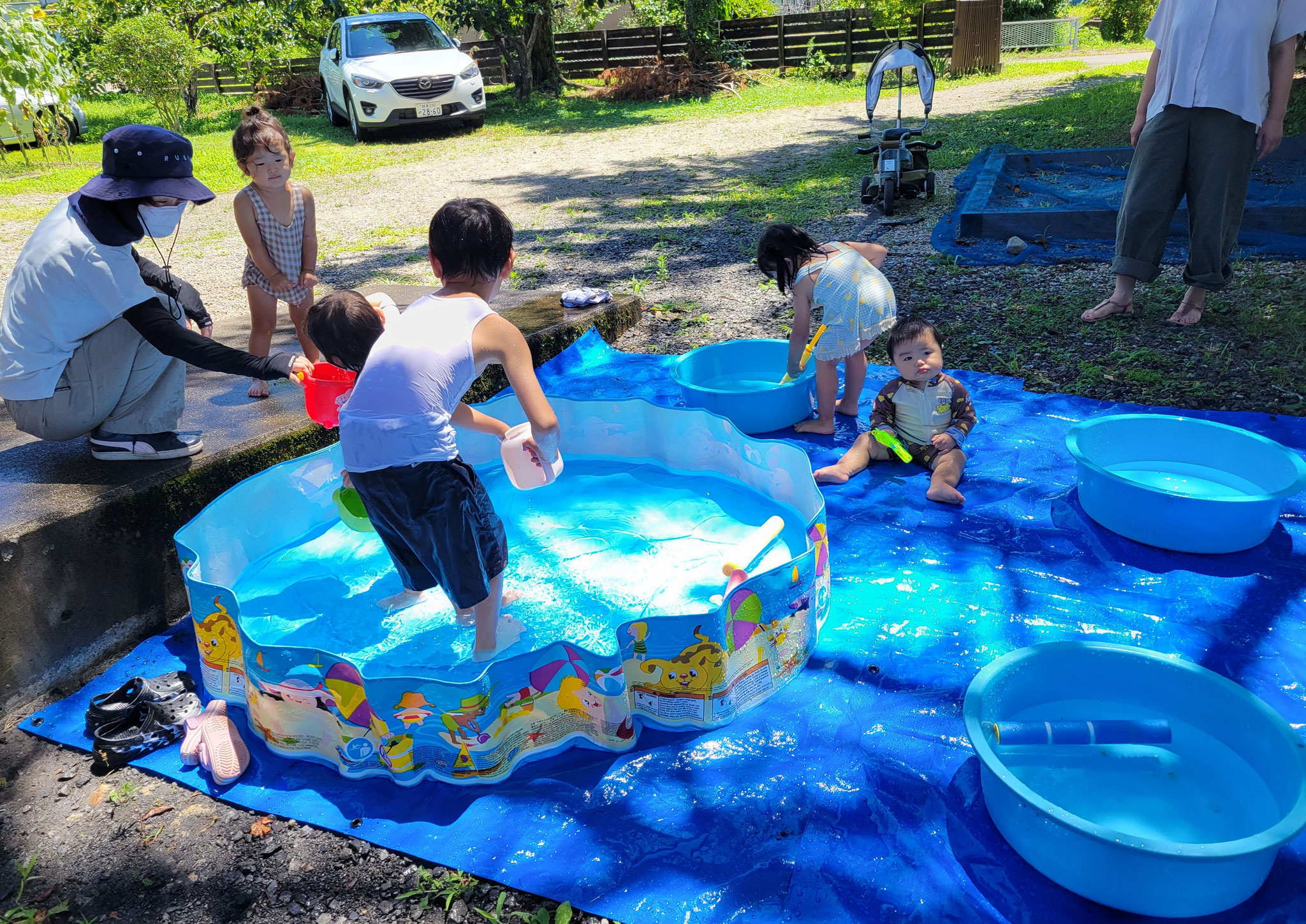 リトルキキ　水遊びに挑戦！