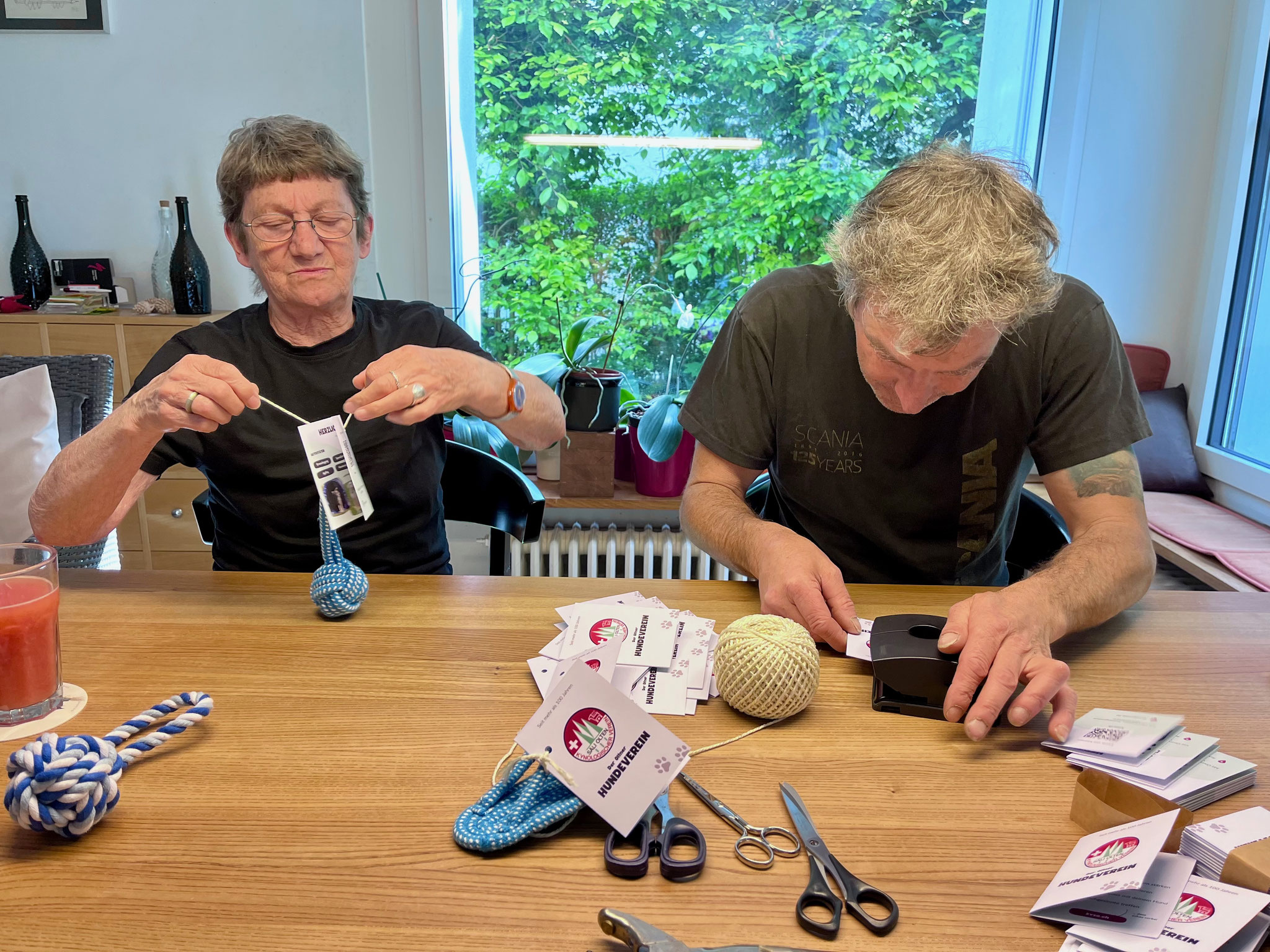 01_Kynologischer-Verein-Saeli_Vorbereitungsarbeit_Tag-des-Hundes_2024