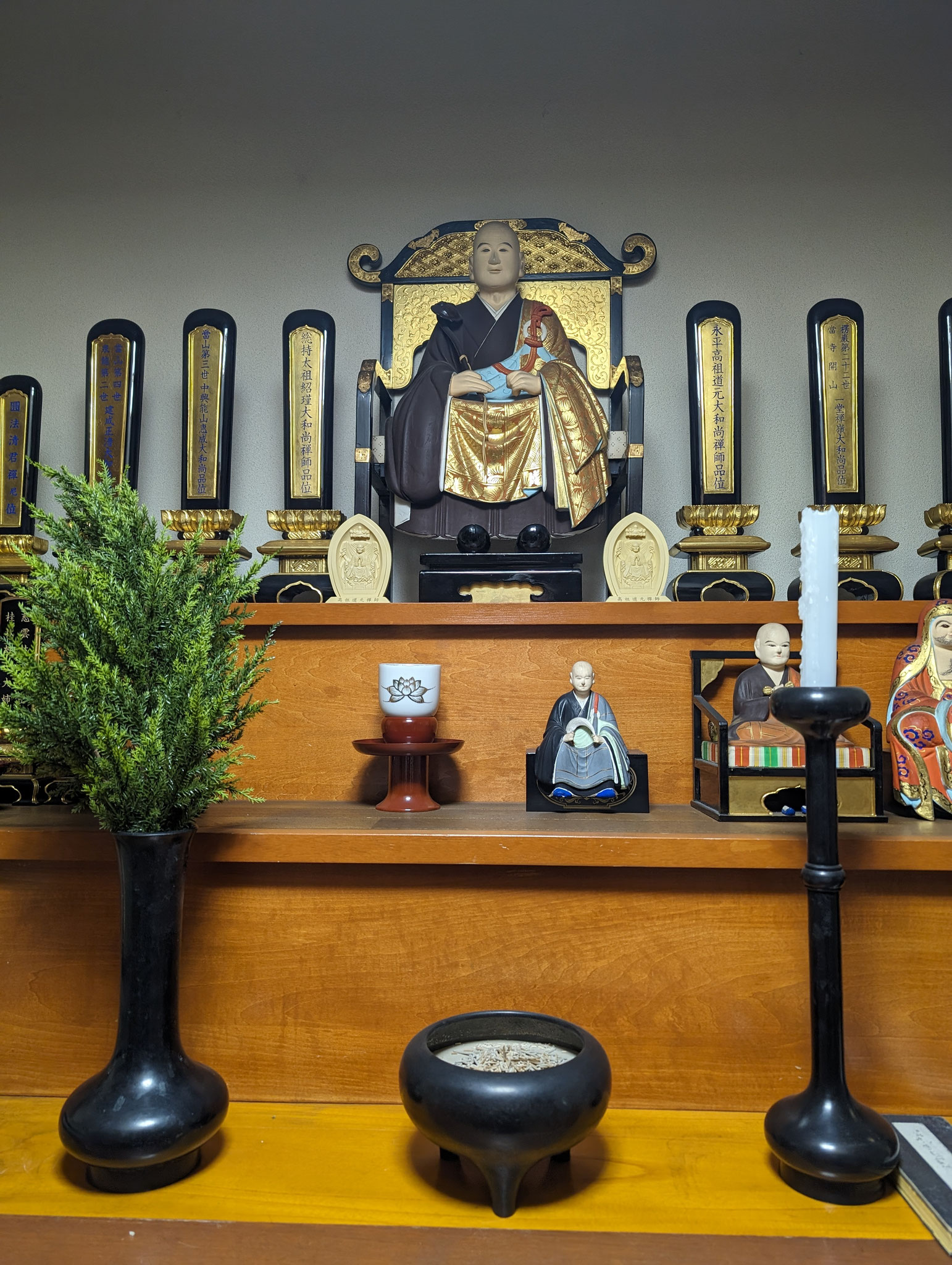 観音寺　御開山様