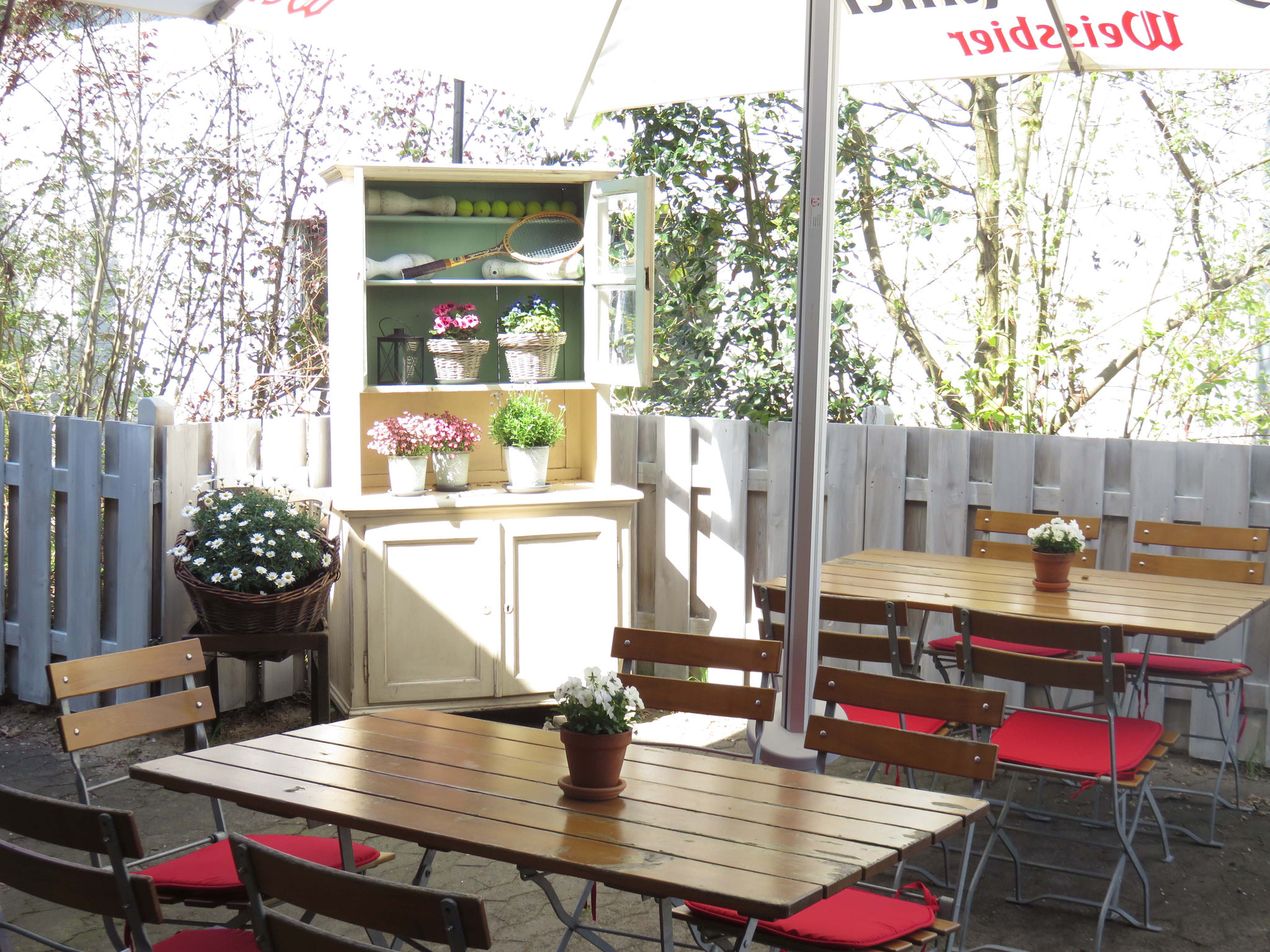 Creative Deutsche Kuche Restaurant Und Feiern Komm Wolfenbuttel Feiern Und Heitaten Firmenfeiern Und Konferenzen Restaurant Catering Tennis Kegeln Squash